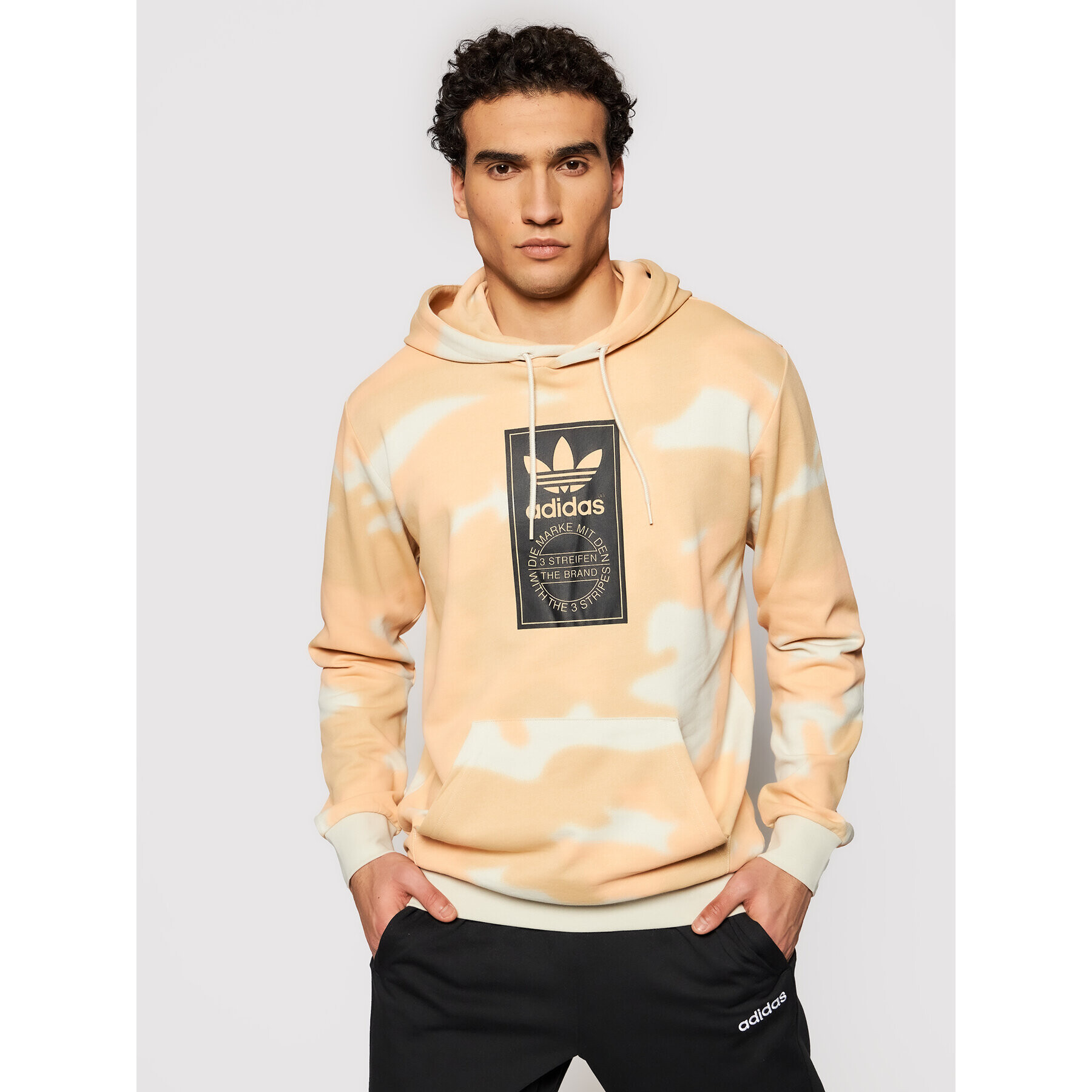 adidas Суитшърт Camo Allover Print GN1880 Бежов Regular Fit - Pepit.bg