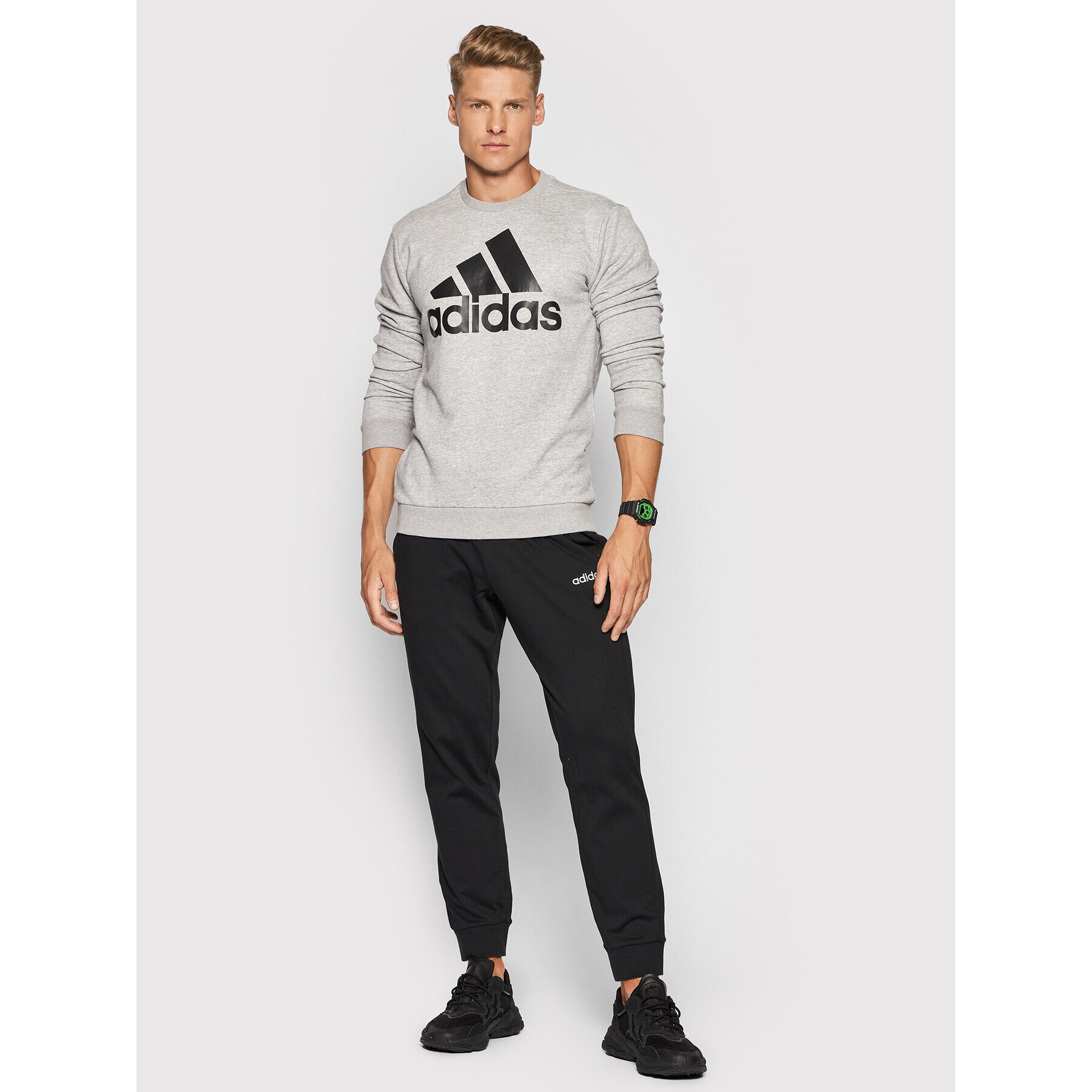 adidas Суитшърт Essential GK9077 Сив Regular Fit - Pepit.bg