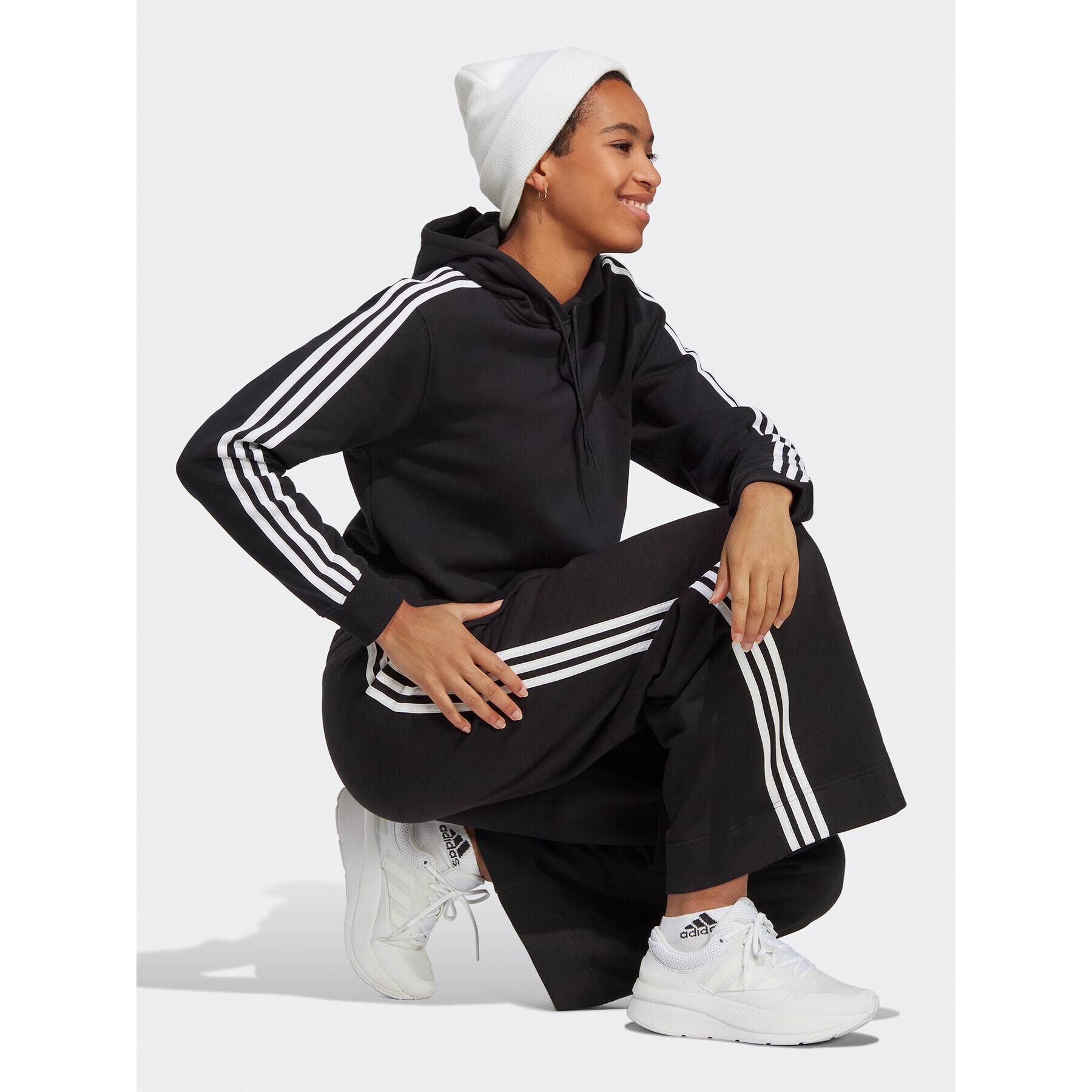 adidas Суитшърт Essentials 3-Stripes French Terry Crop Hoodie IC8767 Черен Regular Fit - Pepit.bg