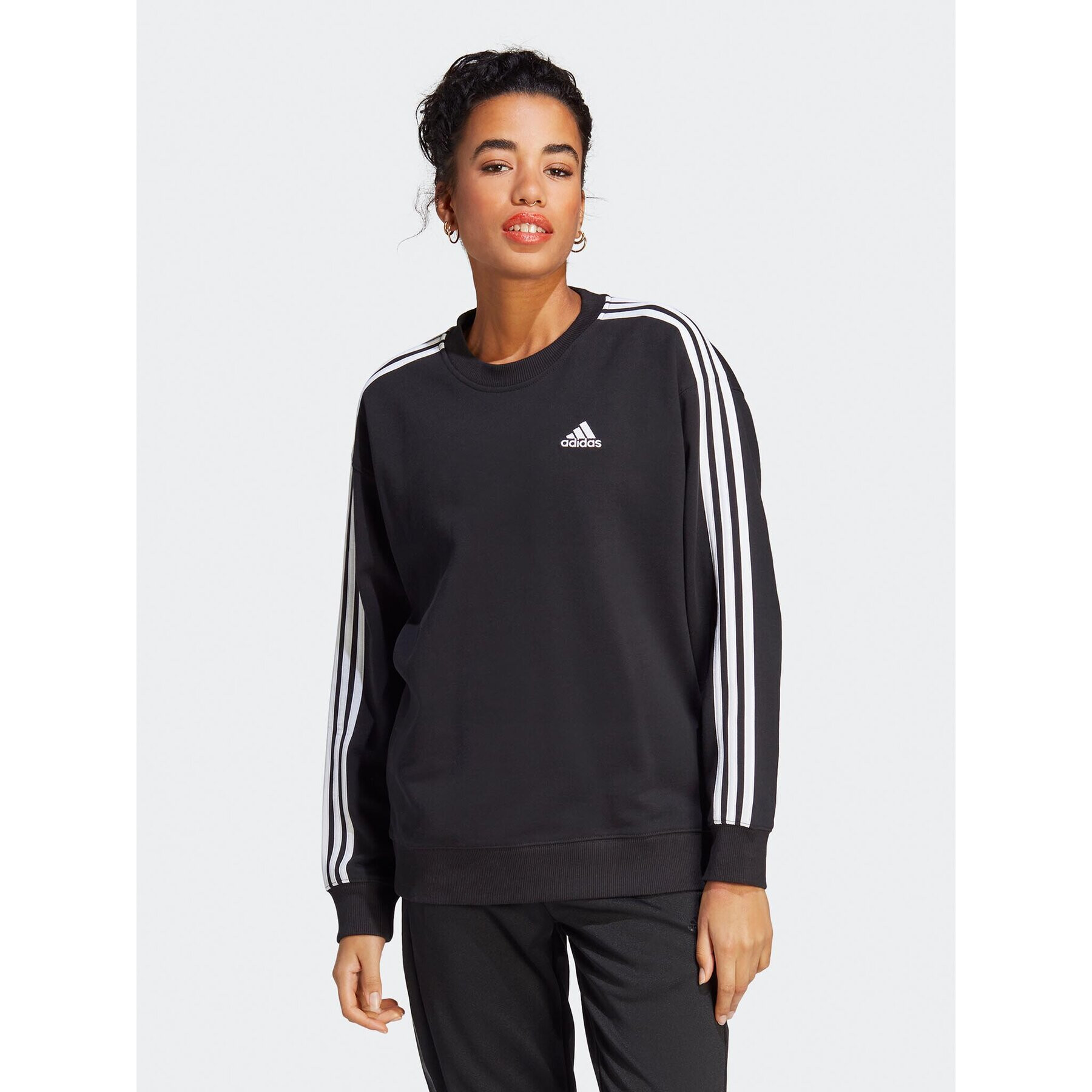 adidas Суитшърт Essentials 3-Stripes Sweatshirt IC8766 Черен Loose Fit - Pepit.bg