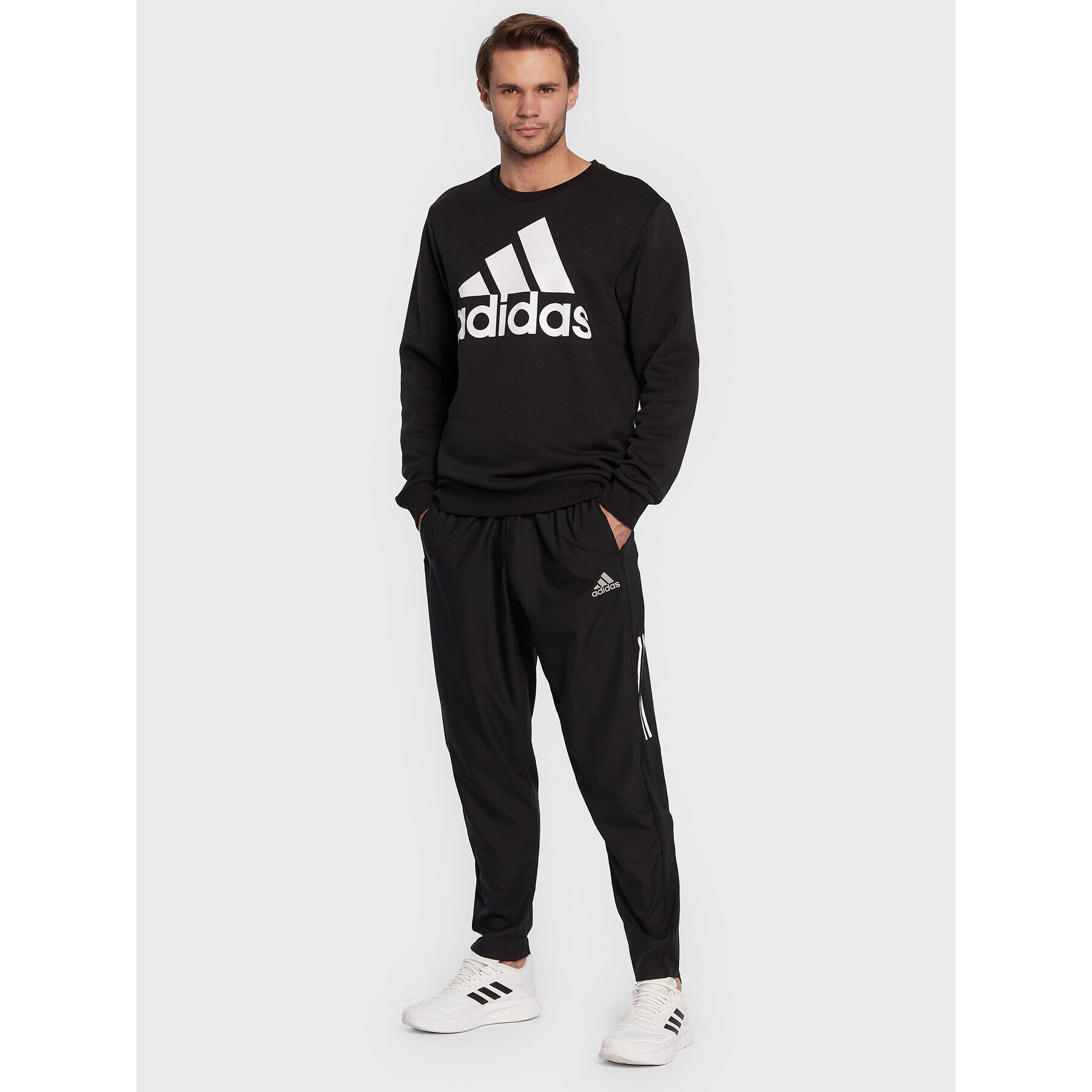 adidas Суитшърт Essentials Big Logo GK9074 Черен Regular Fit - Pepit.bg