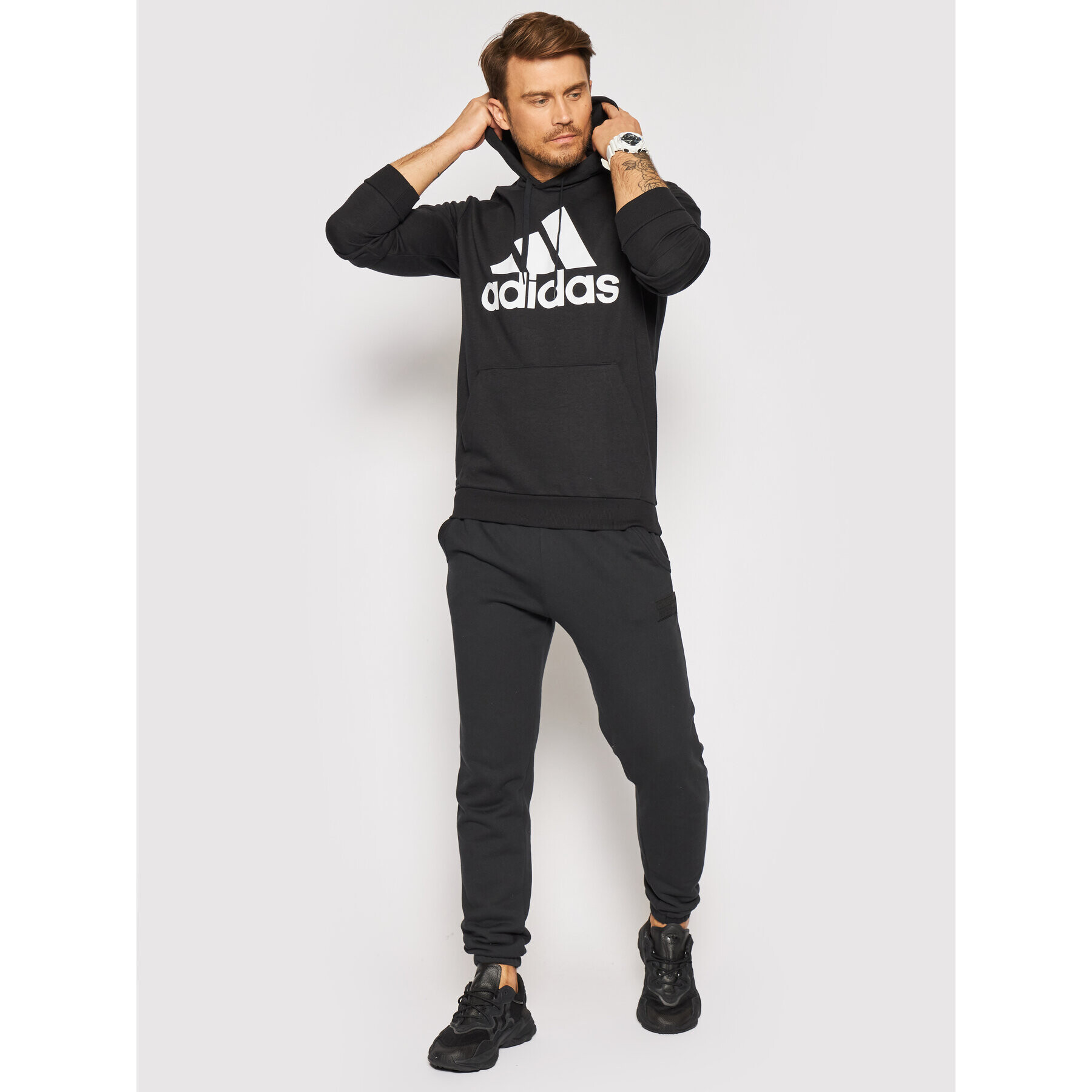 adidas Суитшърт Essentials Big Logo GK9540 Черен Regular Fit - Pepit.bg