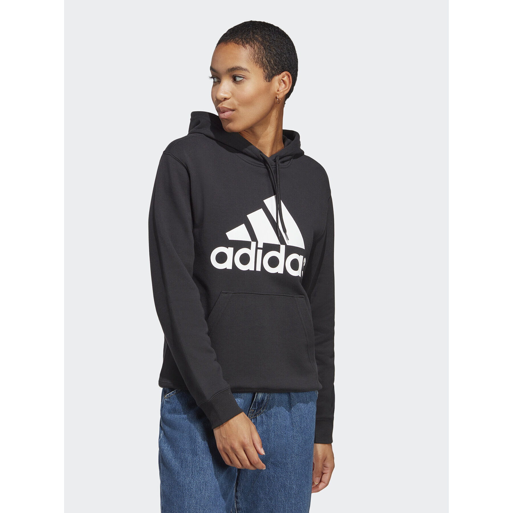 adidas Суитшърт Essentials Big Logo IC6895 Черен Regular Fit - Pepit.bg