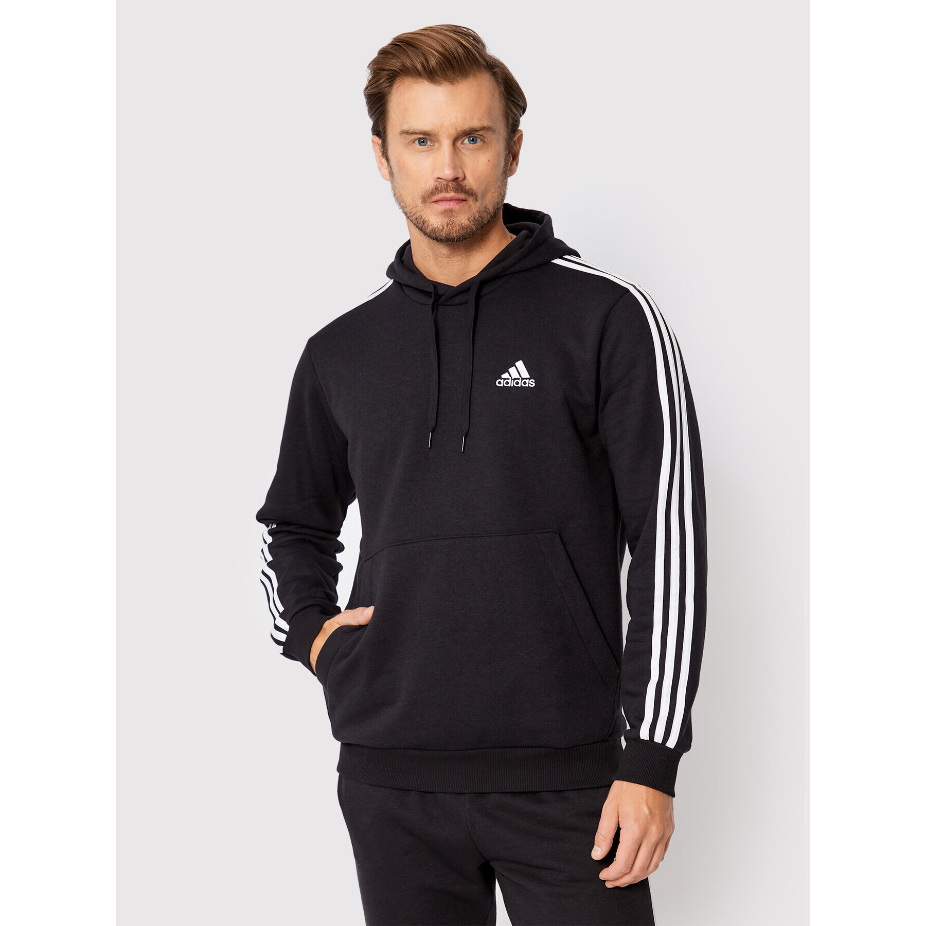 adidas Суитшърт Essentials Fleece 3-Stripes GK9072 Черен Regular Fit - Pepit.bg