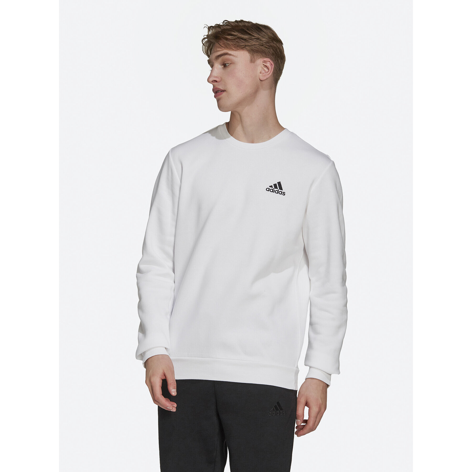 adidas Суитшърт Essentials H12220 Бял Regular Fit - Pepit.bg