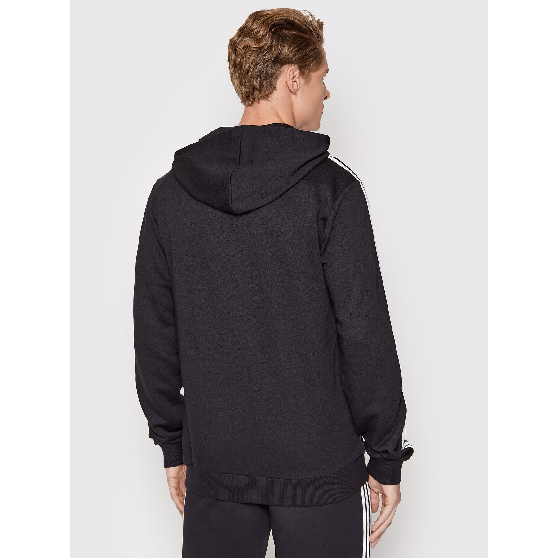 adidas Суитшърт Essentials GK9062 Черен Regular Fit - Pepit.bg