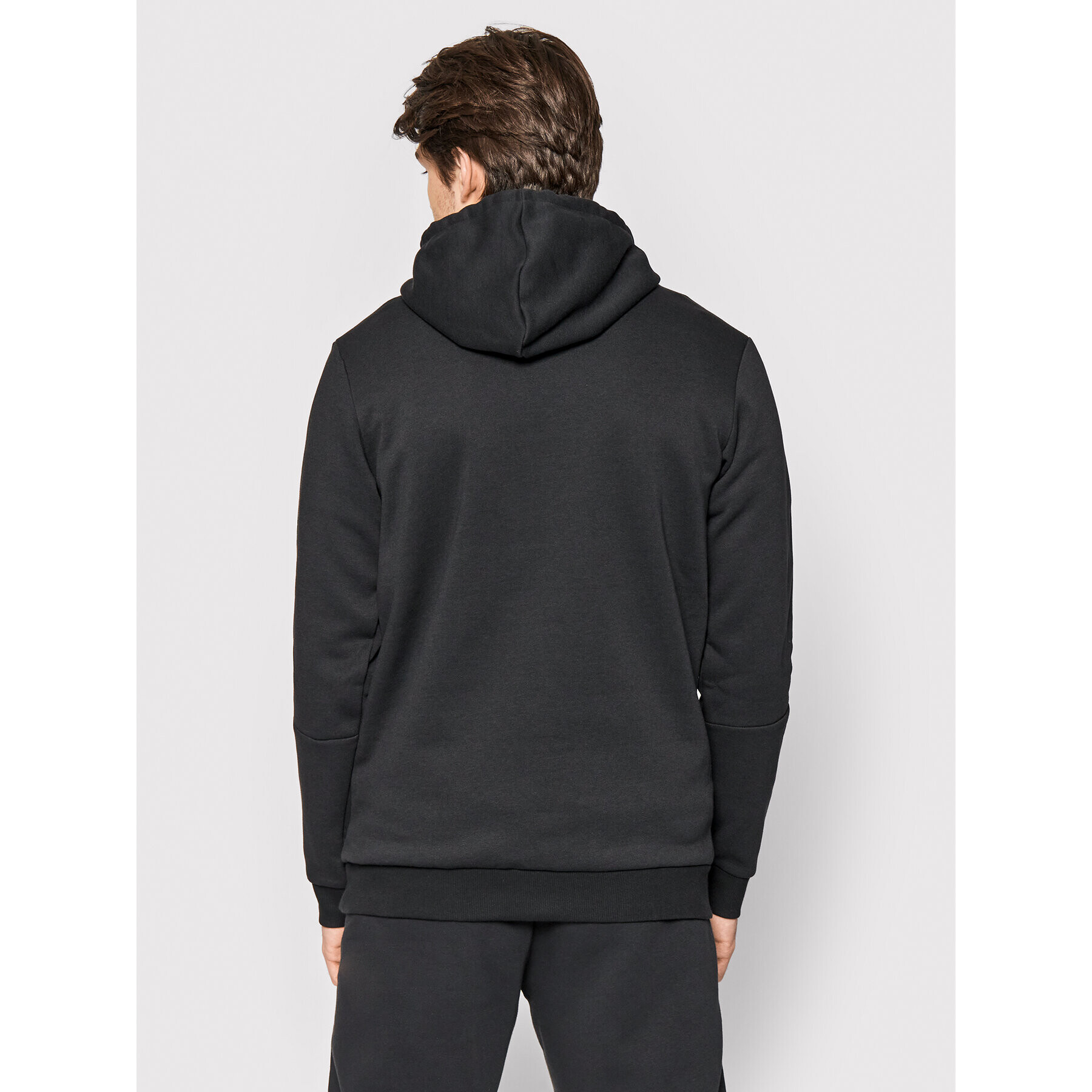 adidas Суитшърт Essentials GK9581 Черен Regular Fit - Pepit.bg