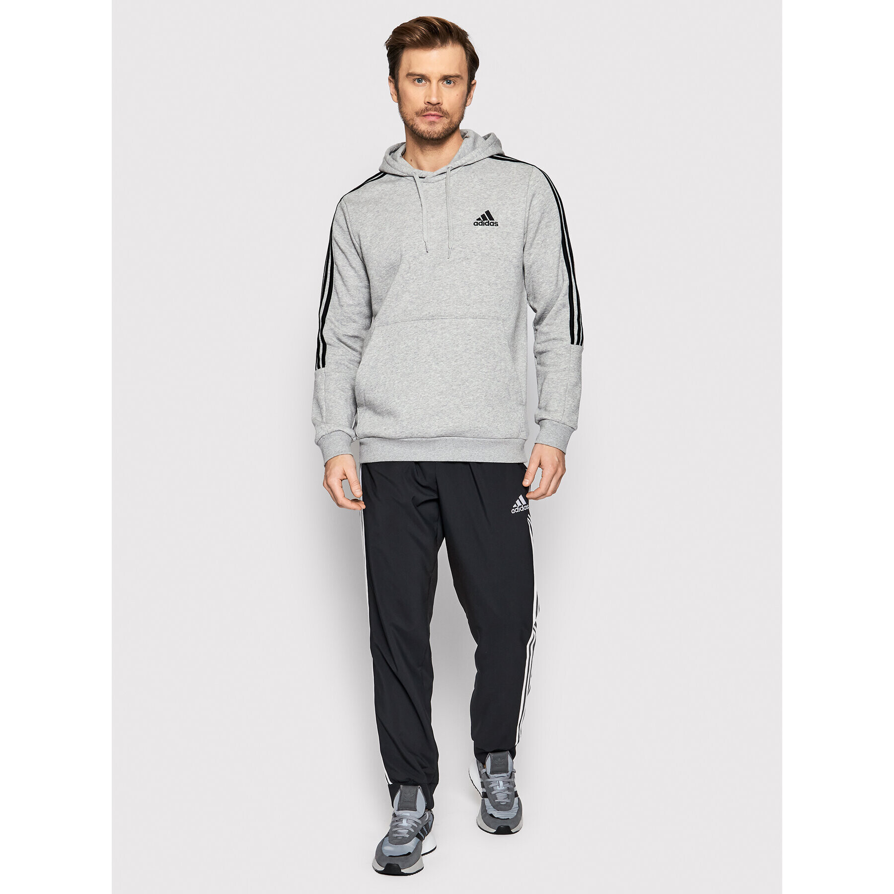 adidas Суитшърт Essentials GK9583 Сив Regular Fit - Pepit.bg