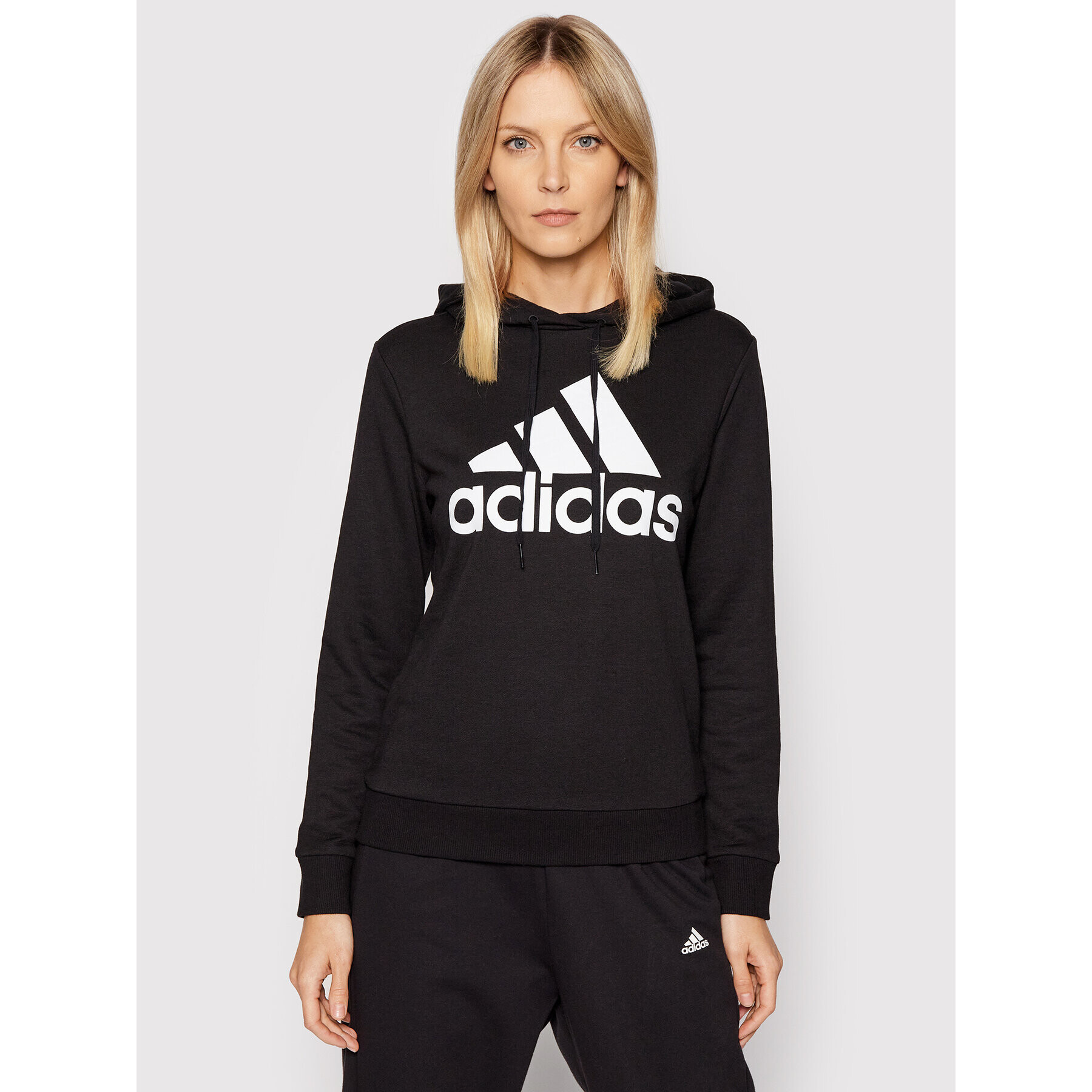 adidas Performance Суитшърт Essentials GM5514 Черен Relaxed Fit - Pepit.bg