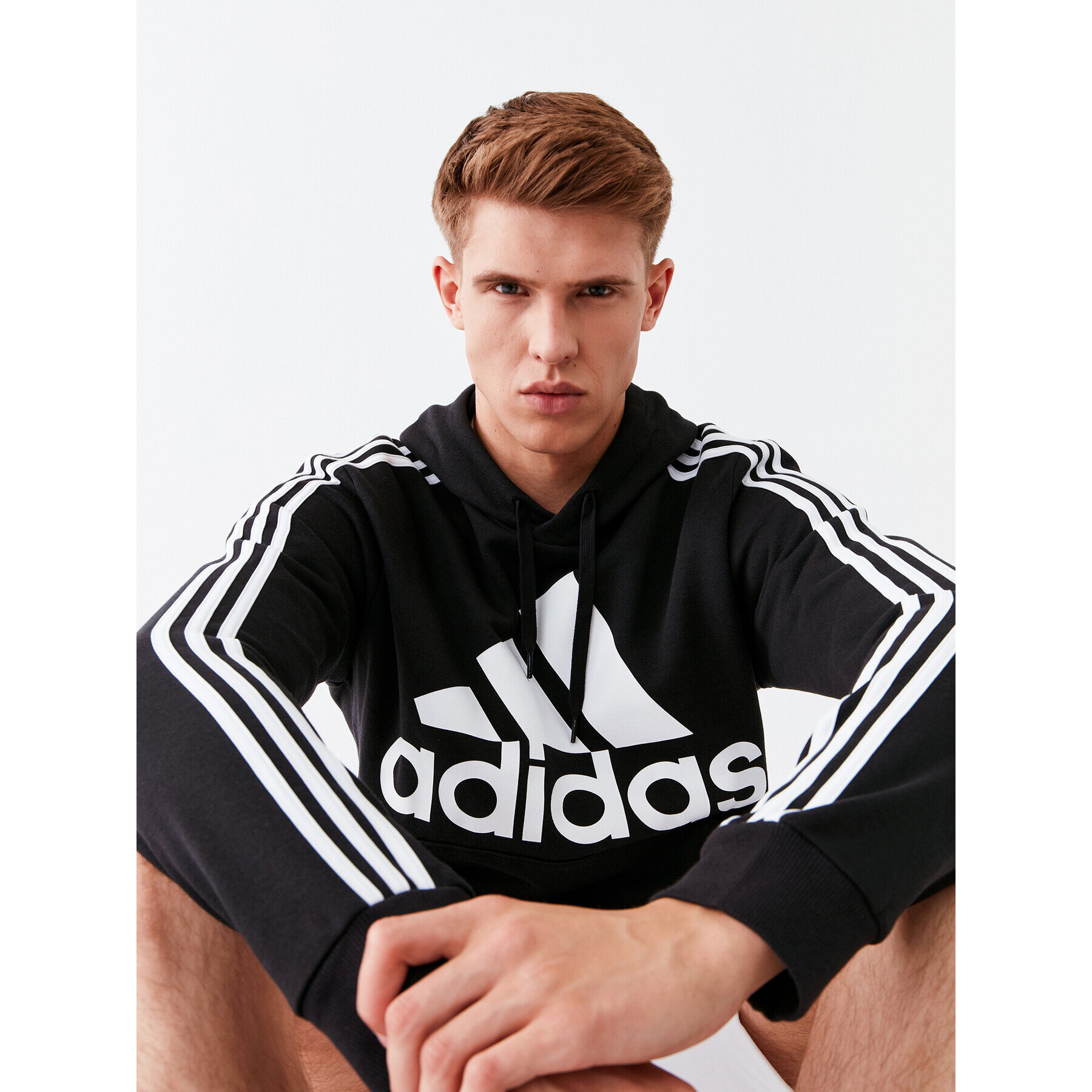 adidas Суитшърт Essentials H14641 Черен Regular Fit - Pepit.bg