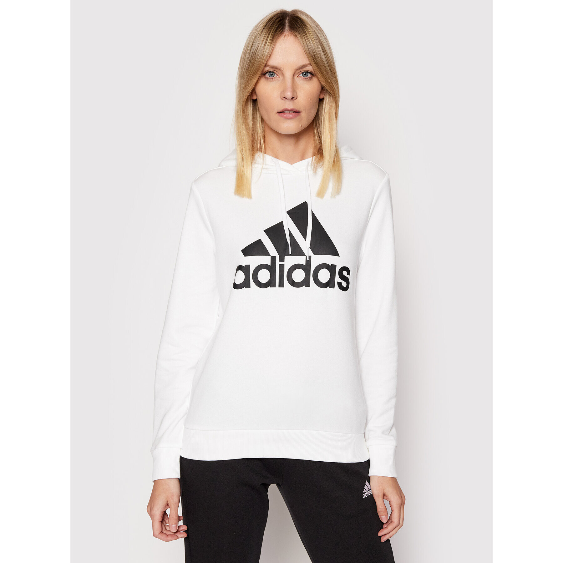 adidas Performance Суитшърт Essentials HD1800 Бял Relaxed Fit - Pepit.bg