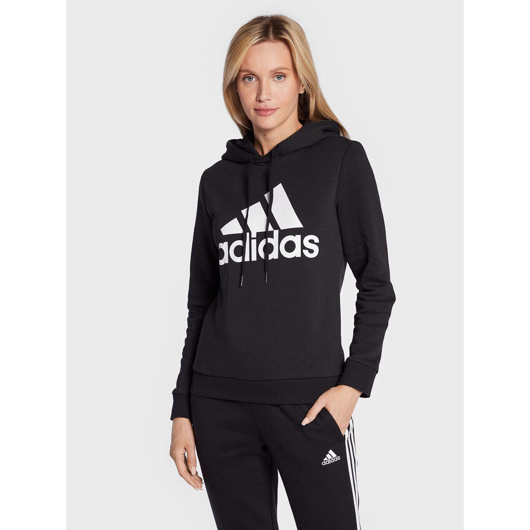 adidas Суитшърт Essentials Logo Fleece GL0653 Черен Regular Fit - Pepit.bg