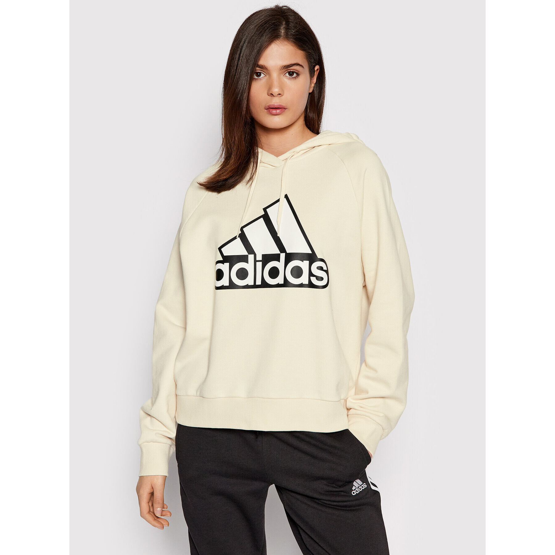 adidas Суитшърт Essentials Outline Logo HC9179 Бежов Loose Fit - Pepit.bg