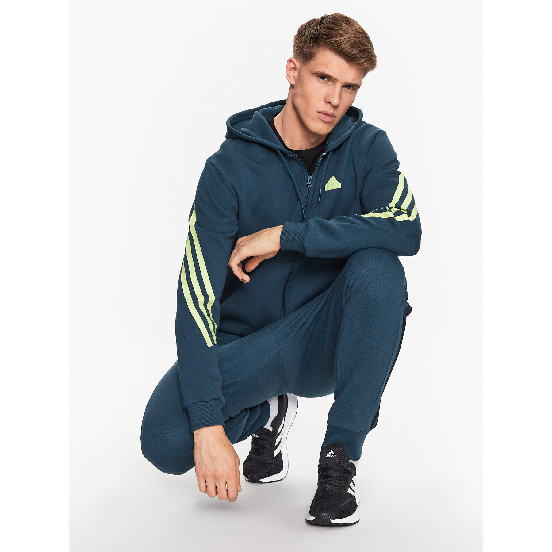 adidas Суитшърт Future Icons 3-Stripes Full-Zip Hoodie IJ8878 Електриков Regular Fit - Pepit.bg