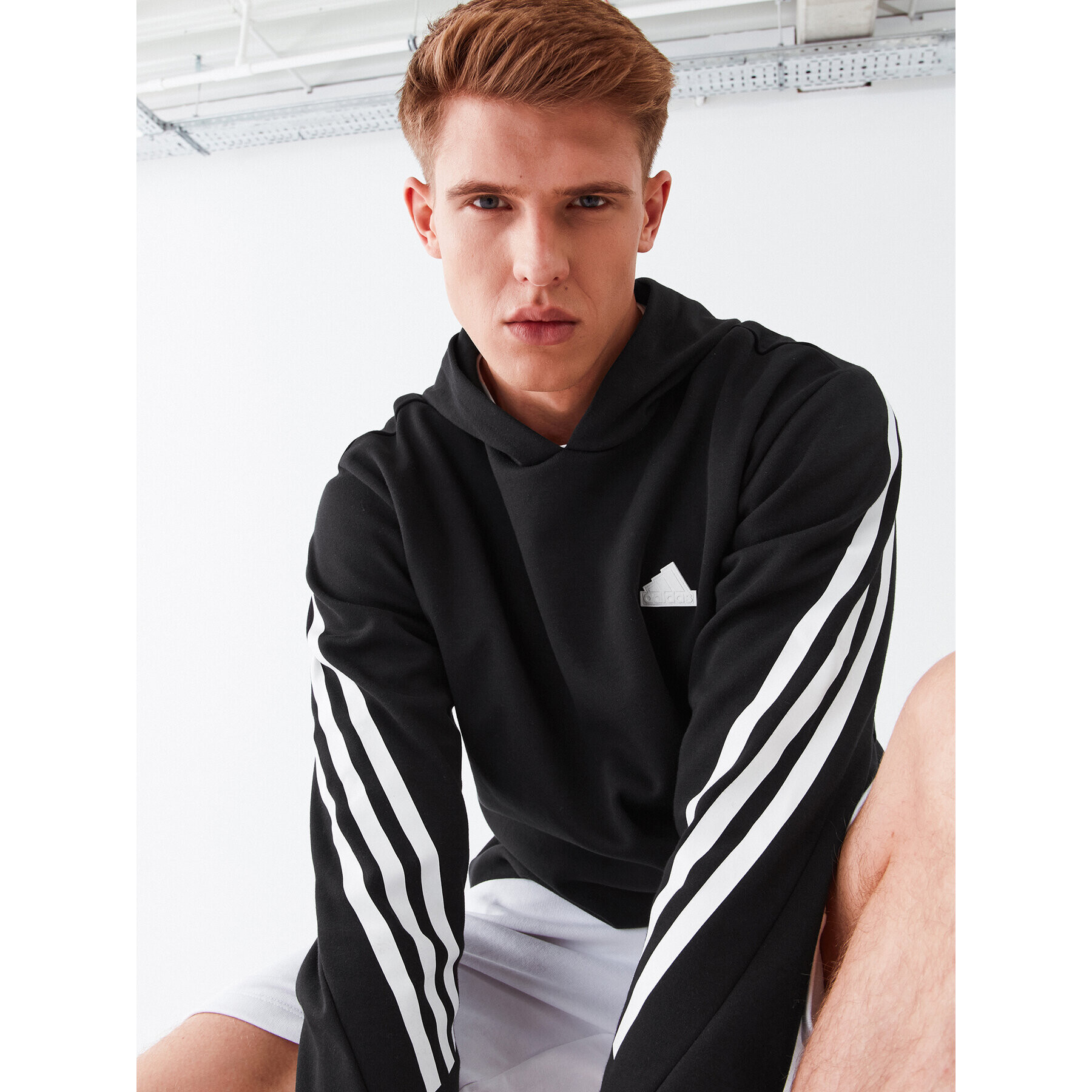 adidas Суитшърт Future Icons 3-Stripes IC6710 Черен Regular Fit - Pepit.bg