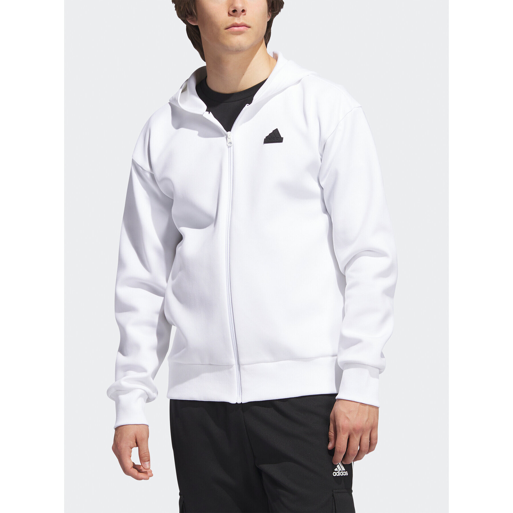 adidas Суитшърт Future Icons Badge of Sport IJ8840 Бял Regular Fit - Pepit.bg