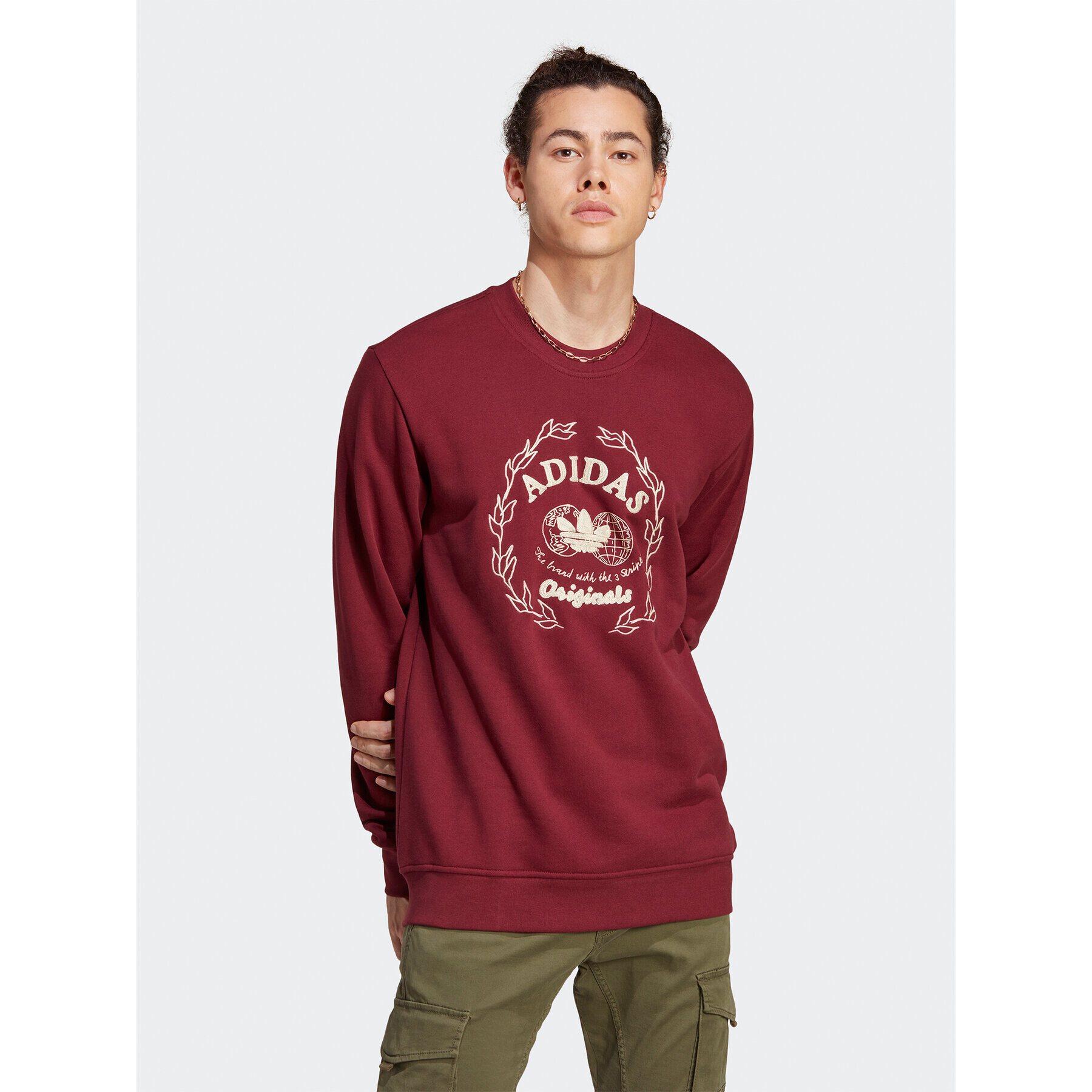 adidas Суитшърт Graphics Archive Crew Sweatshirt IC5770 Червен Regular Fit - Pepit.bg