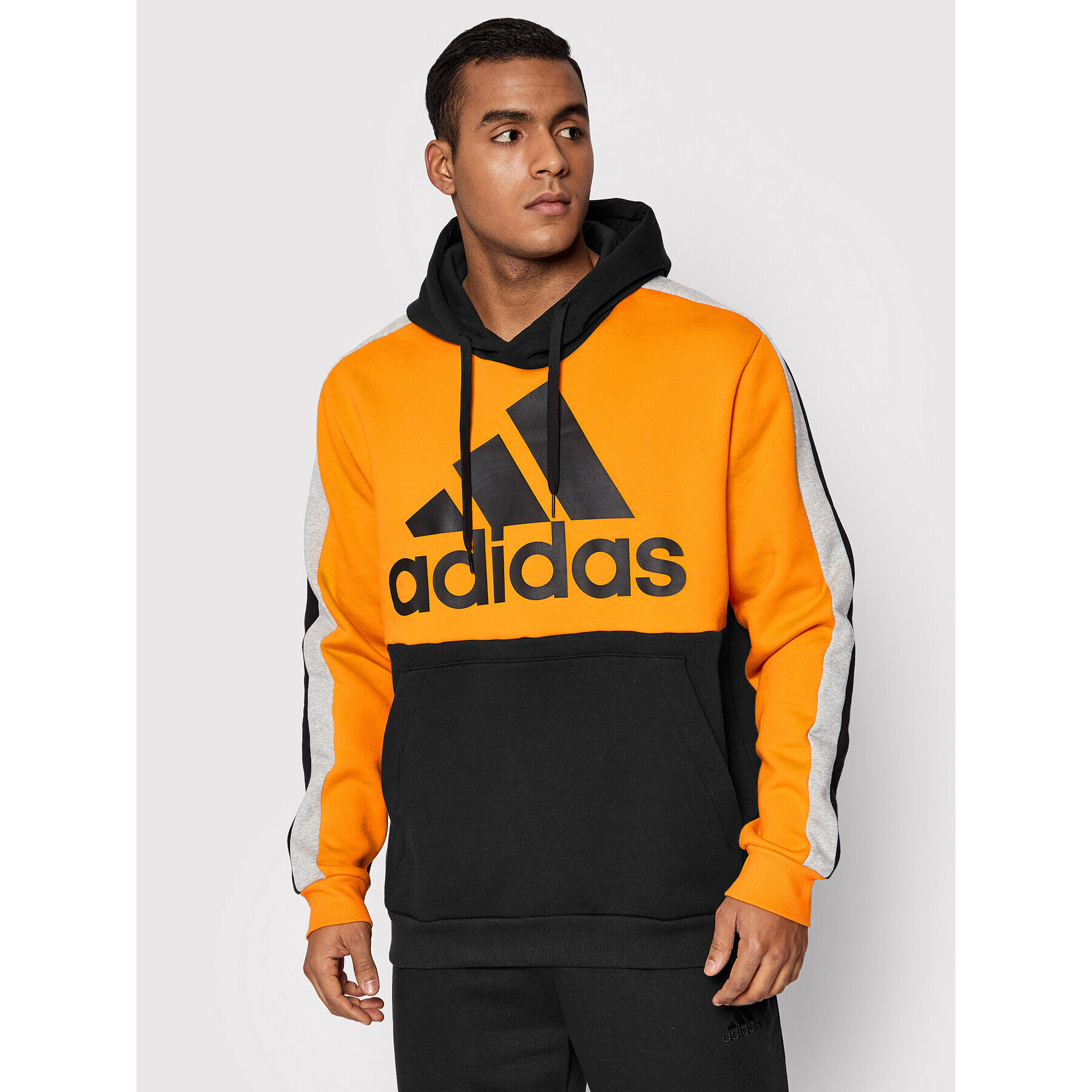 adidas Performance Суитшърт HE4326 Черен Regular Fit - Pepit.bg