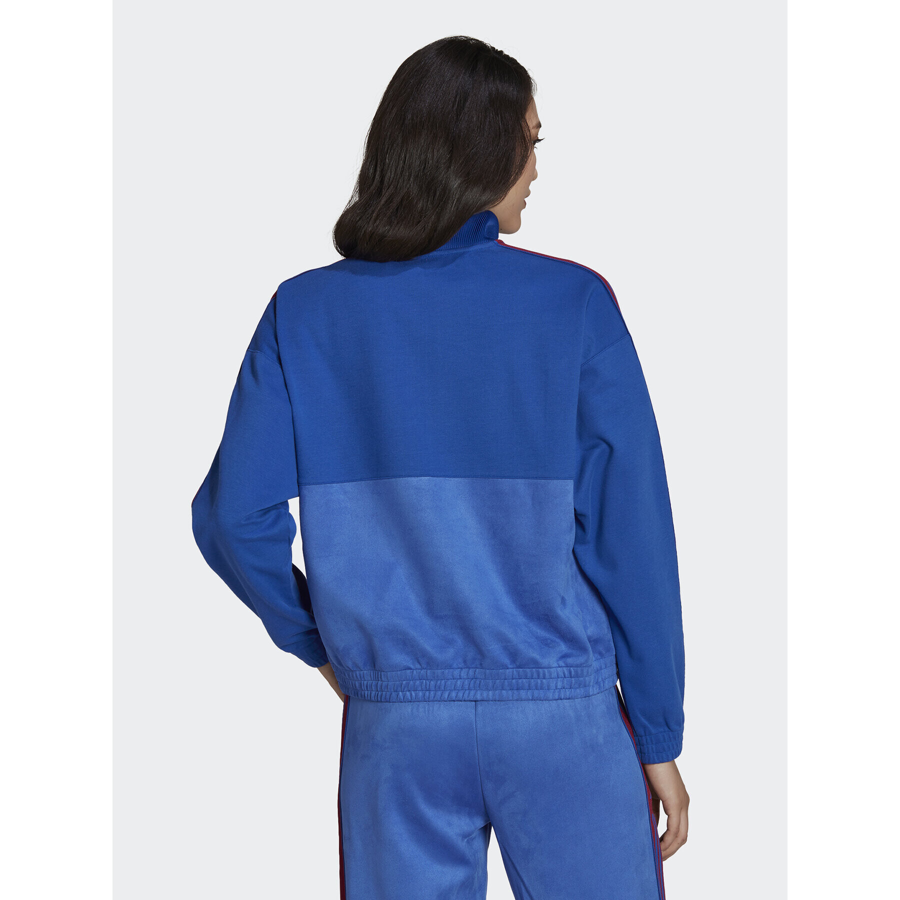 adidas Суитшърт HM1526 Син Relaxed Fit - Pepit.bg