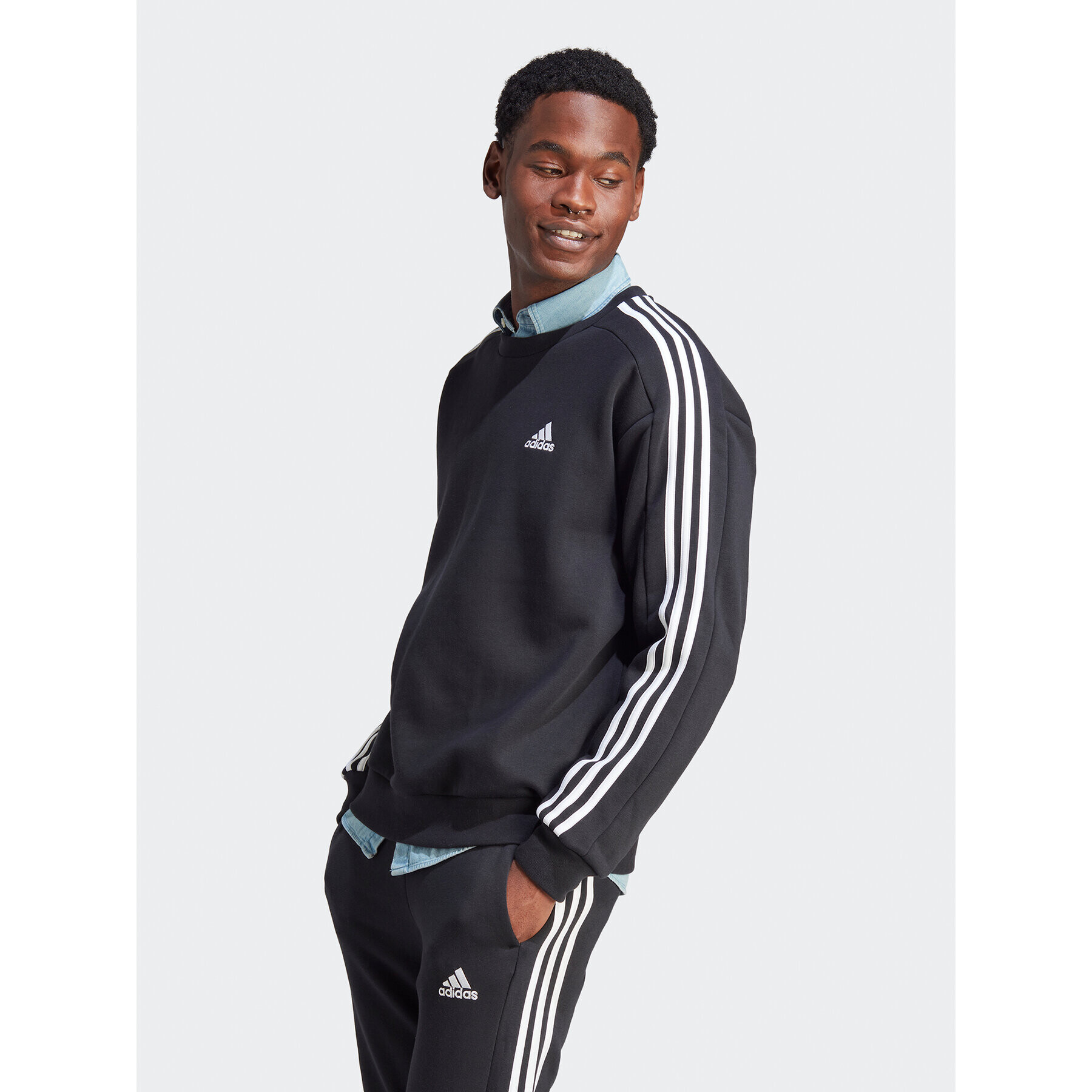 adidas Суитшърт HZ6234 Черен Loose Fit - Pepit.bg
