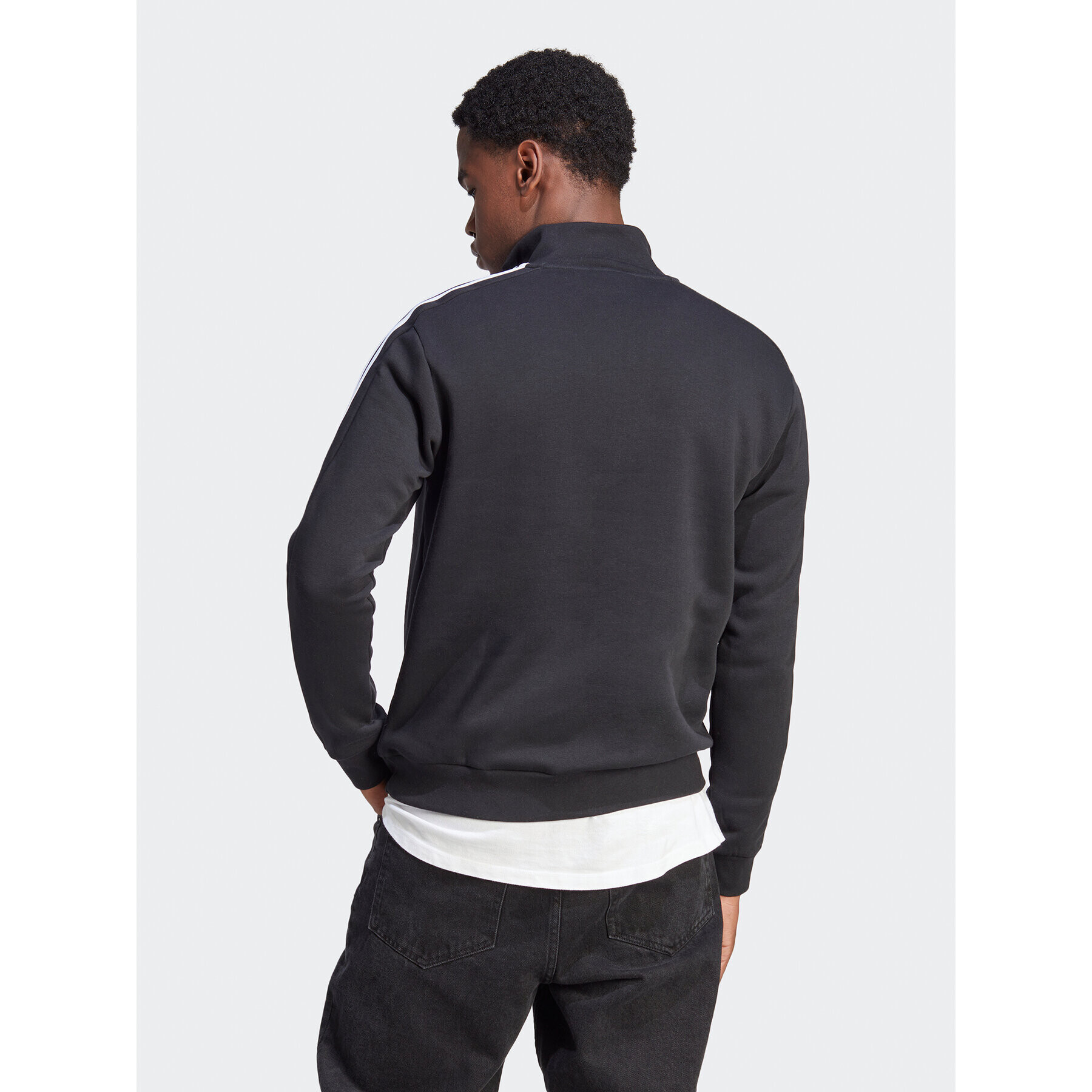 adidas Суитшърт HZ6235 Черен Regular Fit - Pepit.bg