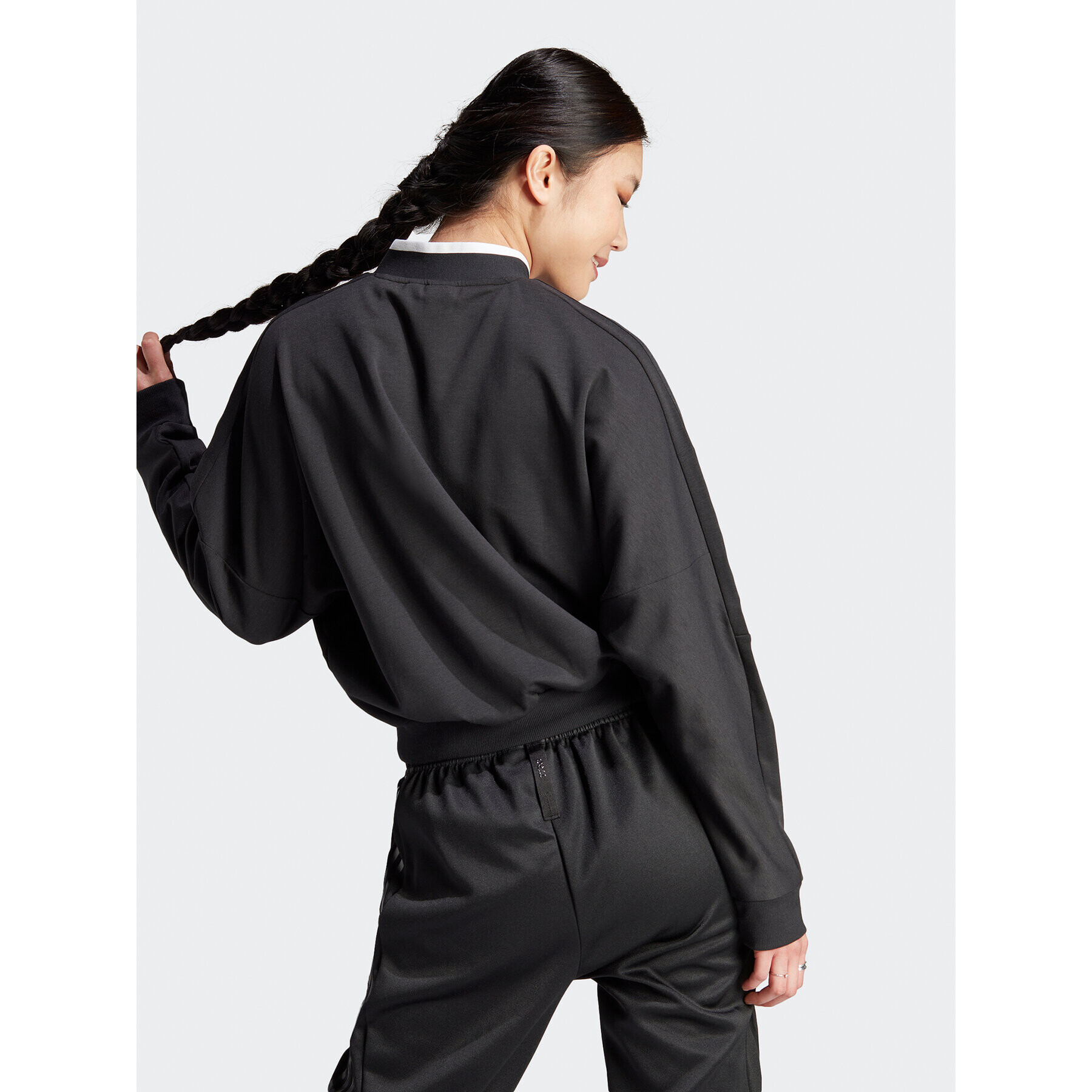 adidas Суитшърт IA3039 Черен Loose Fit - Pepit.bg