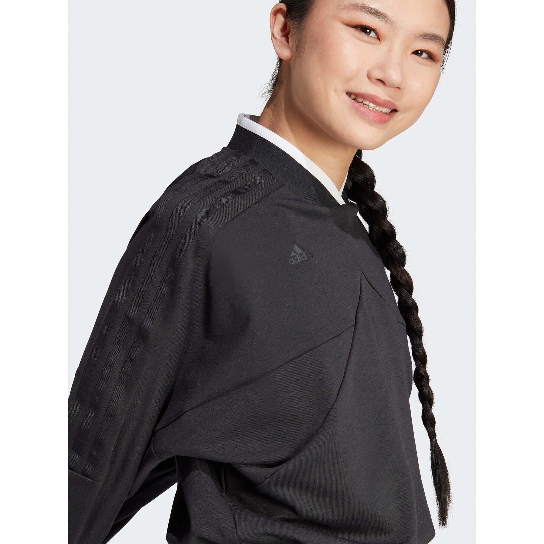 adidas Суитшърт IA3039 Черен Loose Fit - Pepit.bg