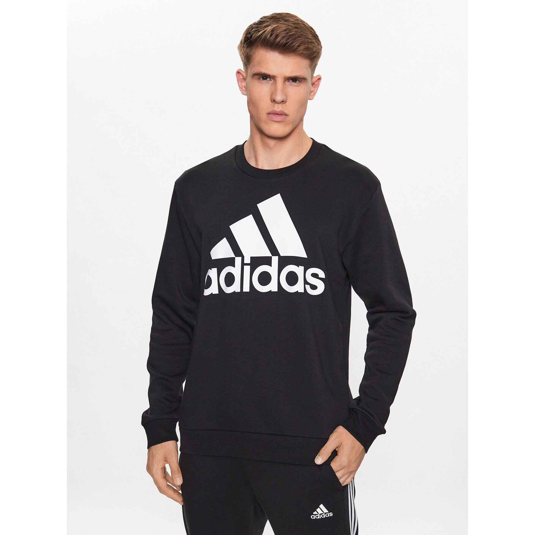 adidas Суитшърт IB3995 Черен Regular Fit - Pepit.bg