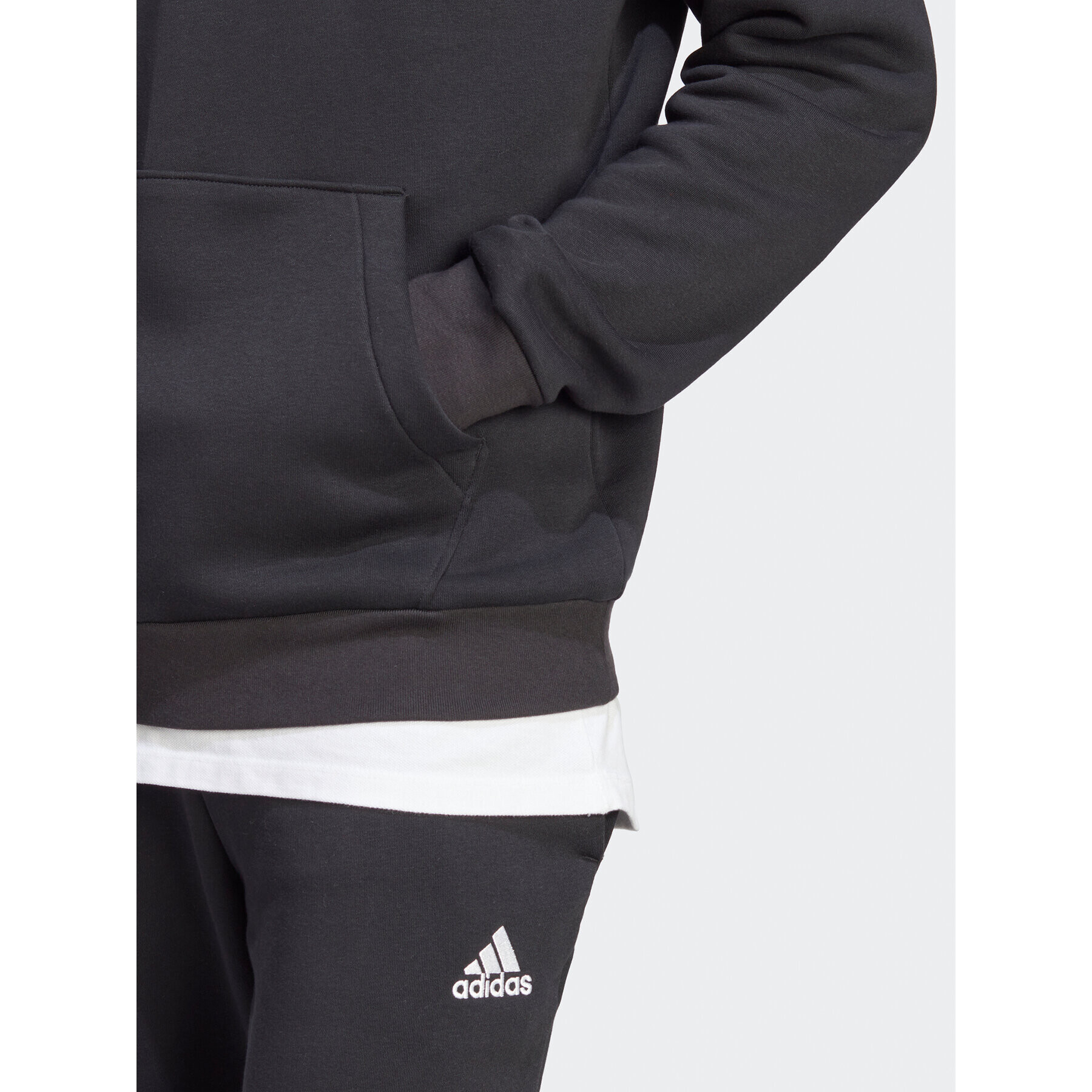 adidas Суитшърт IB4024 Черен Regular Fit - Pepit.bg