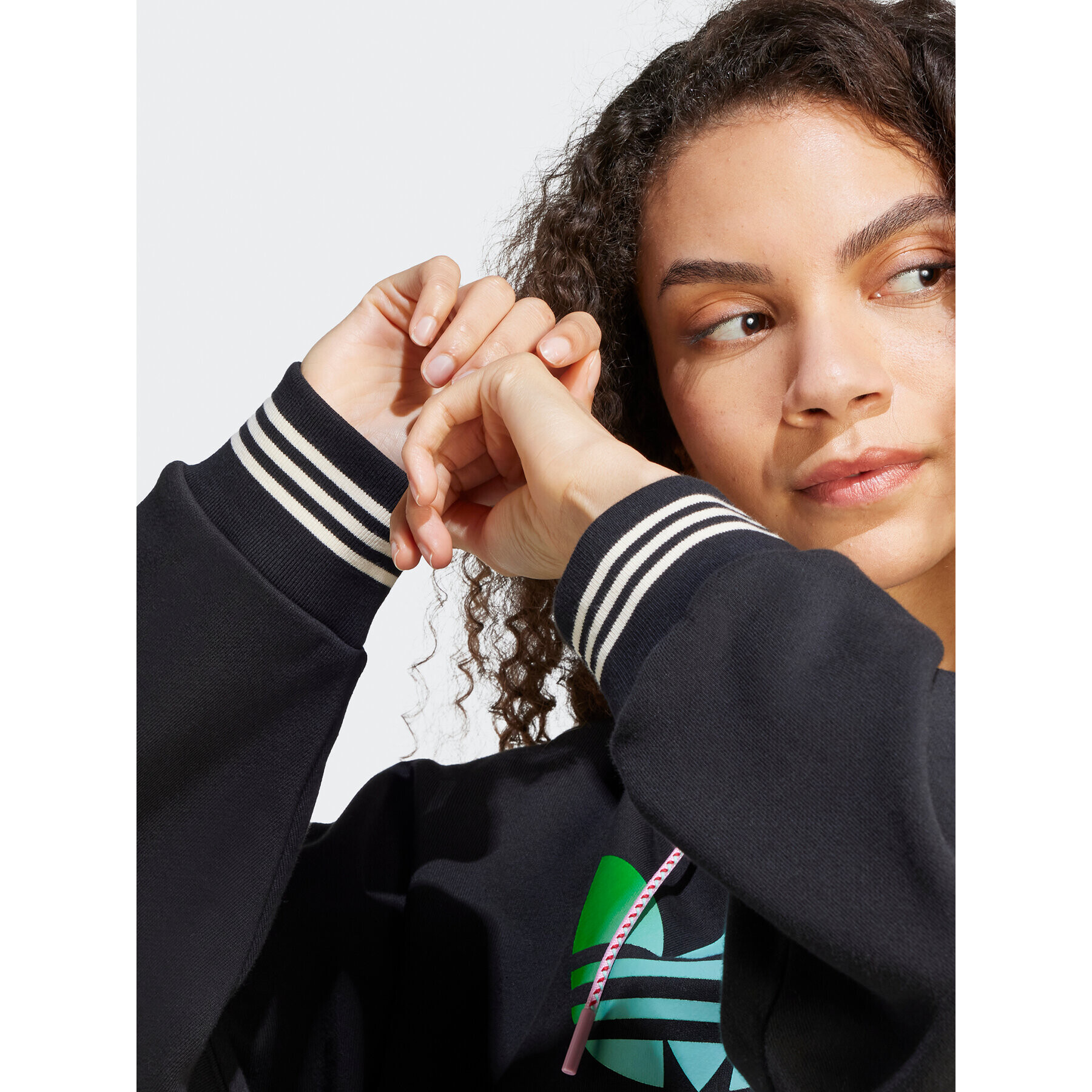 adidas Суитшърт IK7864 Черен - Pepit.bg