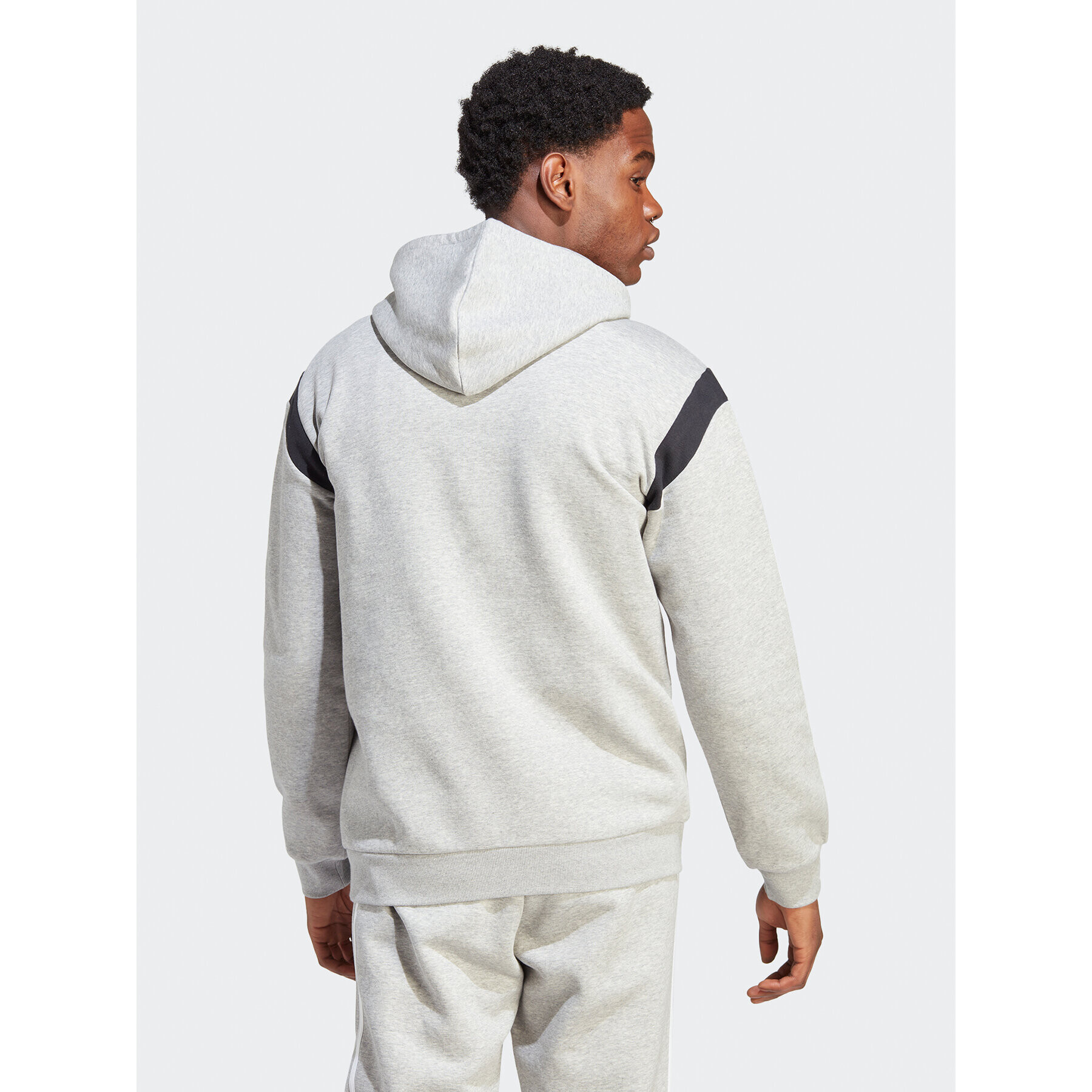 adidas Суитшърт IP2249 Сив Regular Fit - Pepit.bg