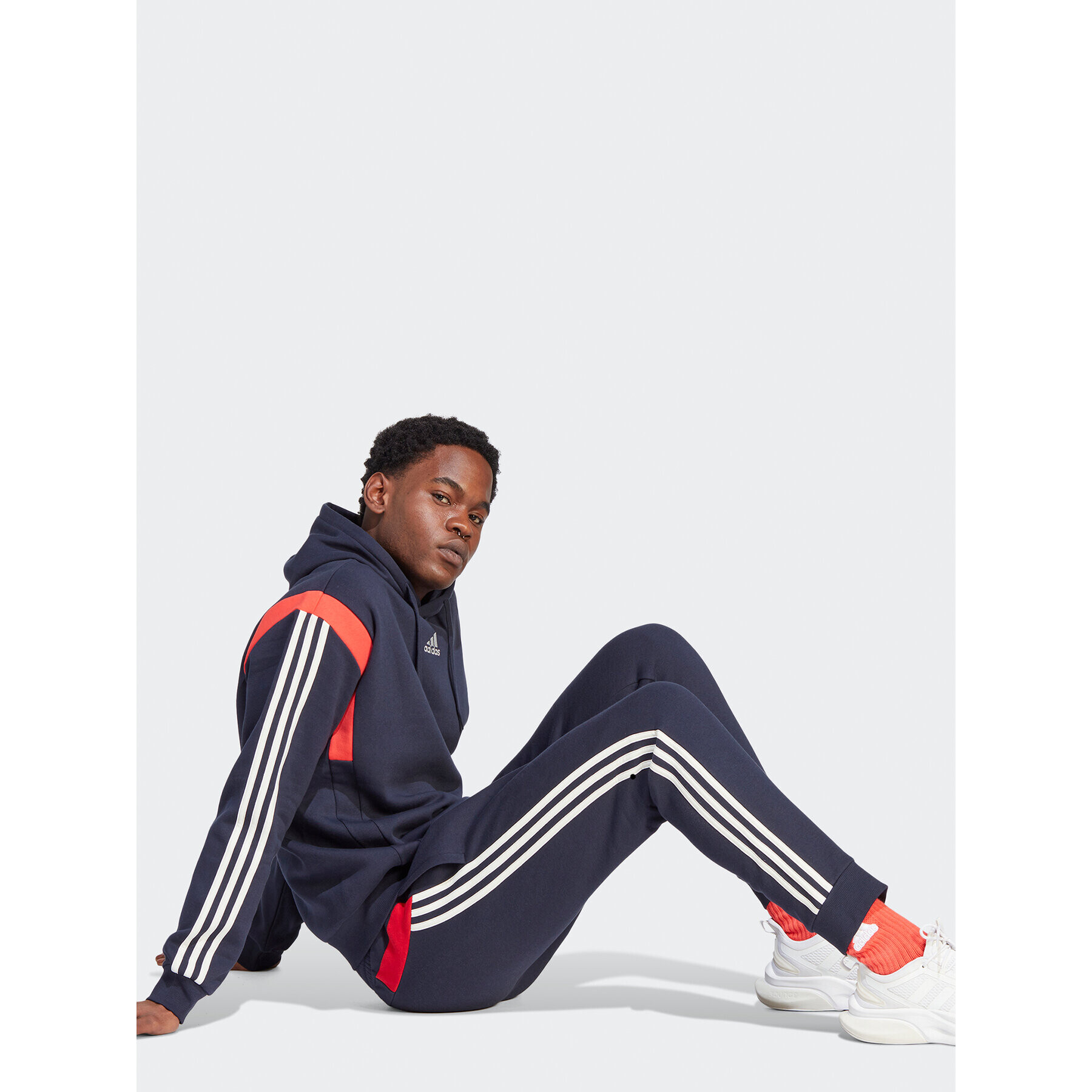 adidas Суитшърт IP2250 Син Regular Fit - Pepit.bg