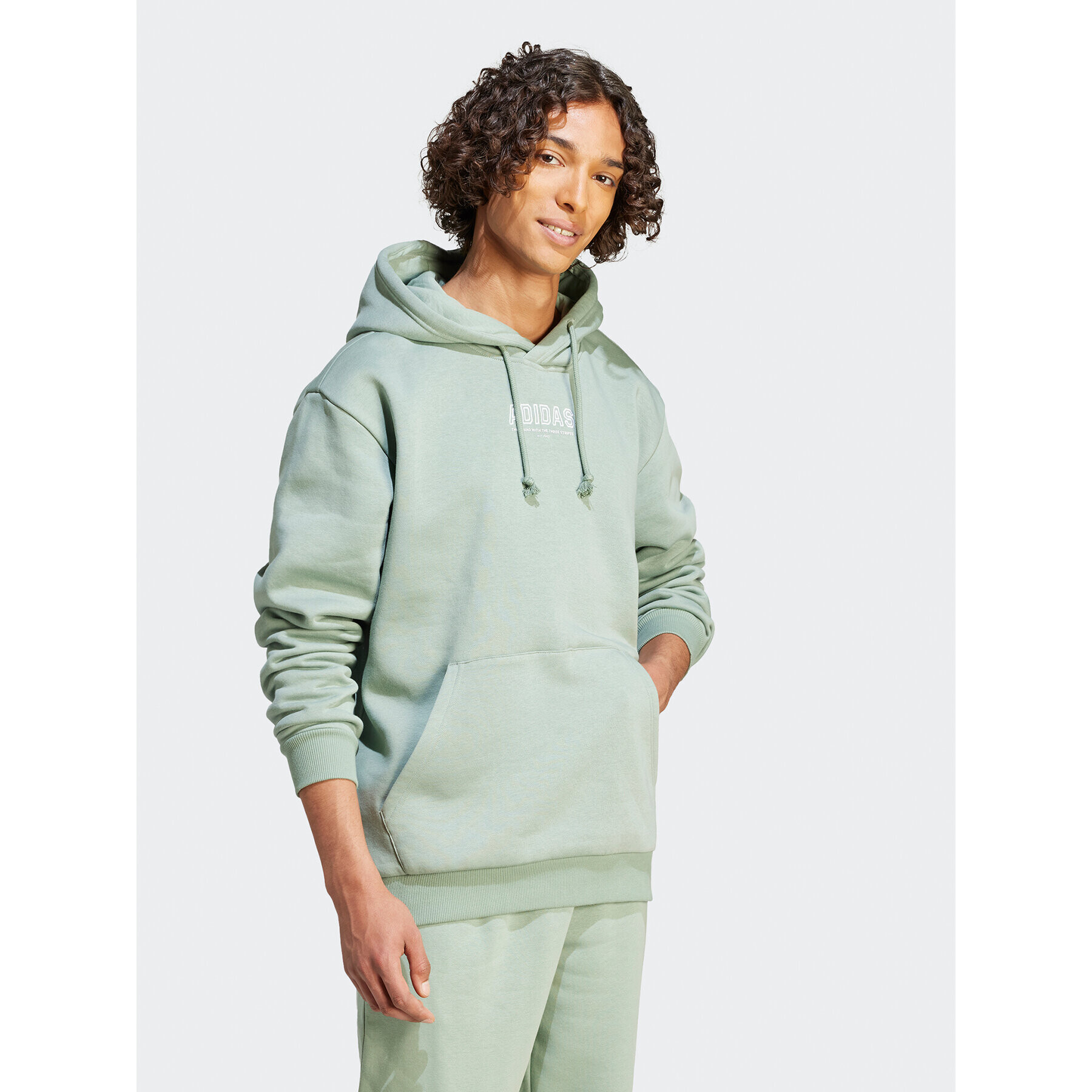 adidas Суитшърт IR8358 Зелен Loose Fit - Pepit.bg
