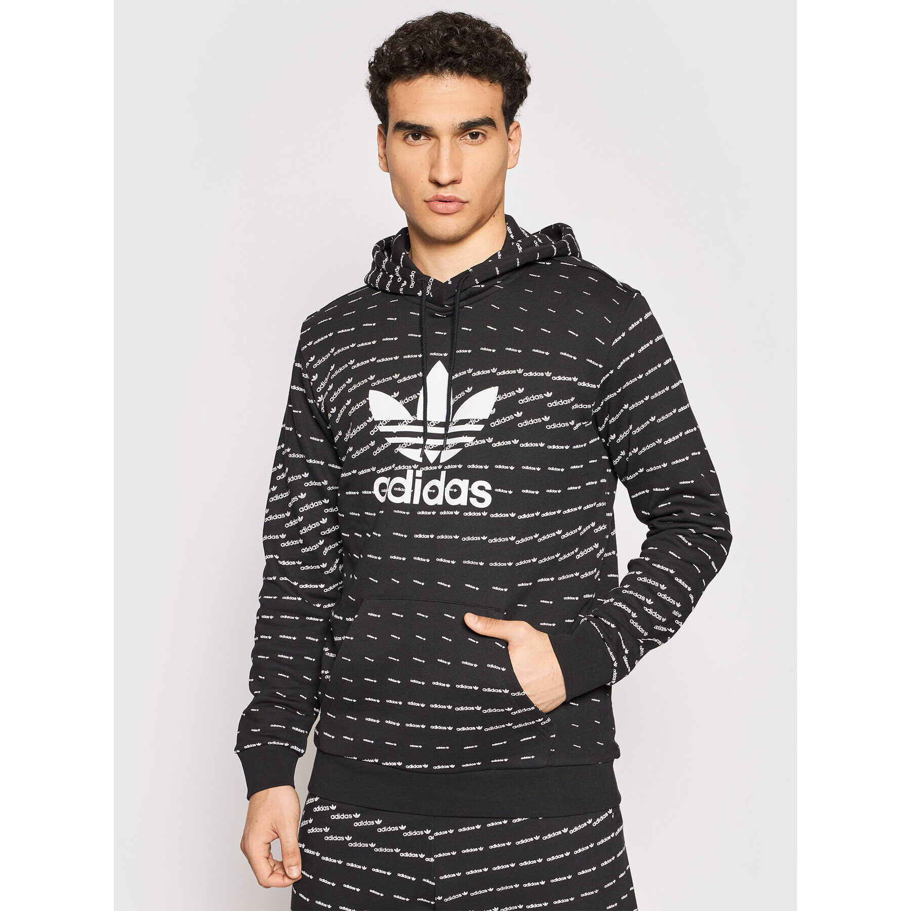 adidas Суитшърт Mono H13492 Черен Regular Fit - Pepit.bg