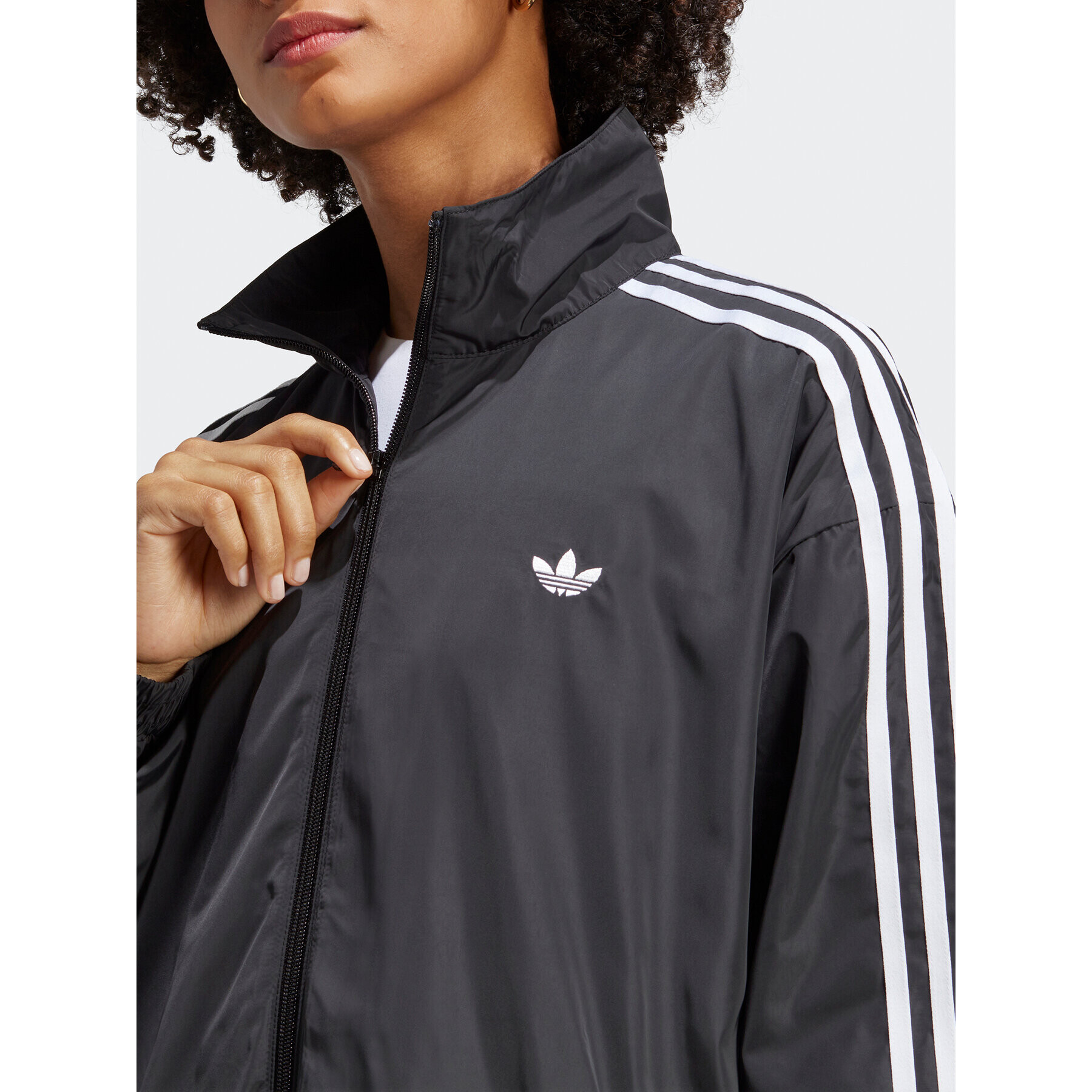 adidas Суитшърт Oversized Track Top IP7142 Черен Loose Fit - Pepit.bg