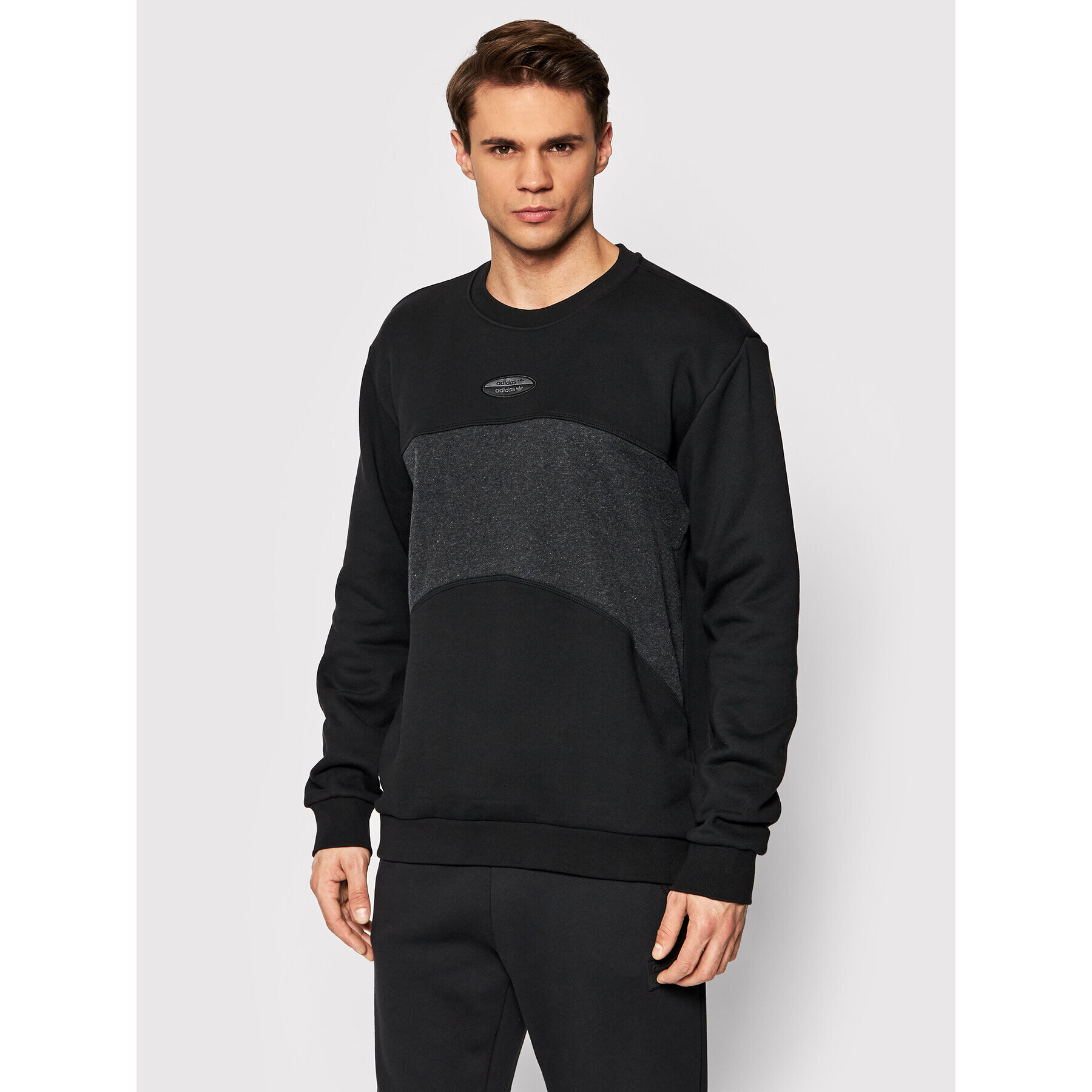 adidas Суитшърт R.Y.V. Basic Crew HC9464 Черен Regular Fit - Pepit.bg