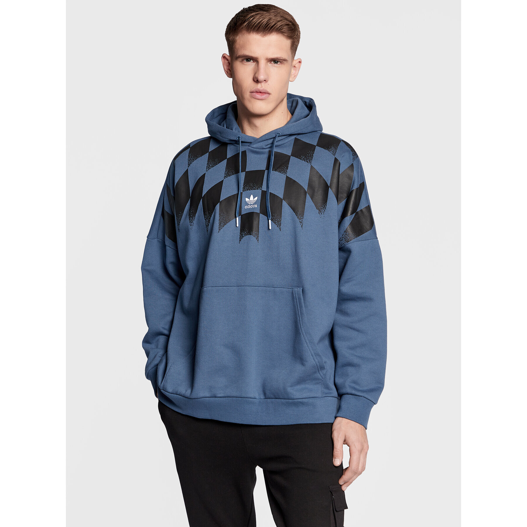 adidas Суитшърт Rekive Graphic HK7356 Тъмносин Relaxed Fit - Pepit.bg