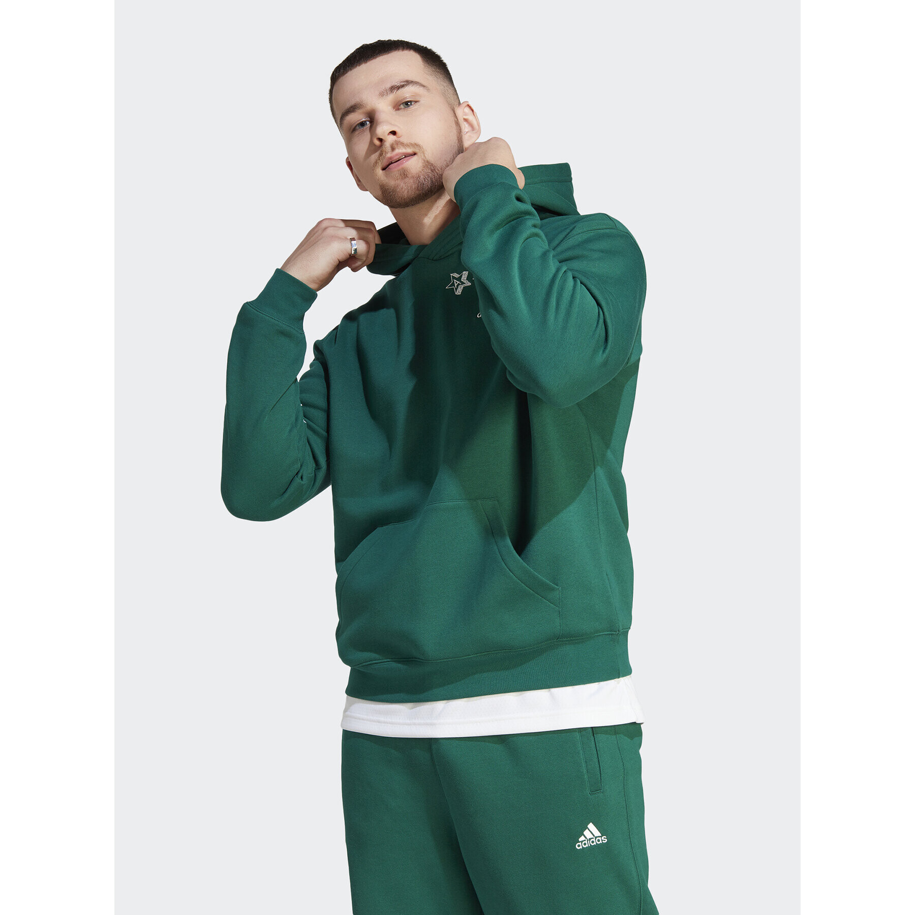 adidas Суитшърт Scribble IJ6449 Зелен Loose Fit - Pepit.bg