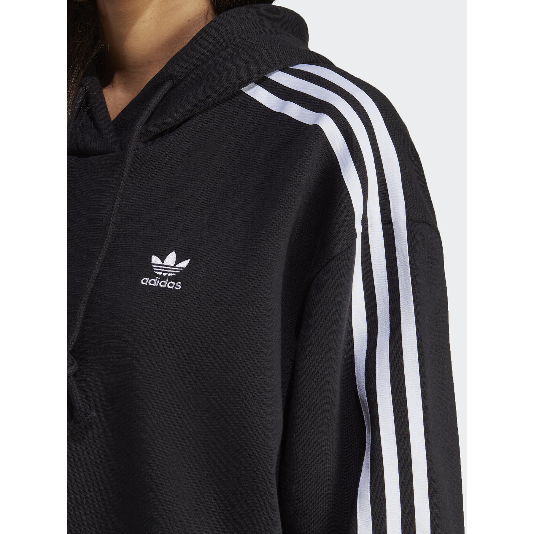 adidas Суитшърт Short IB7388 Черен Regular Fit - Pepit.bg