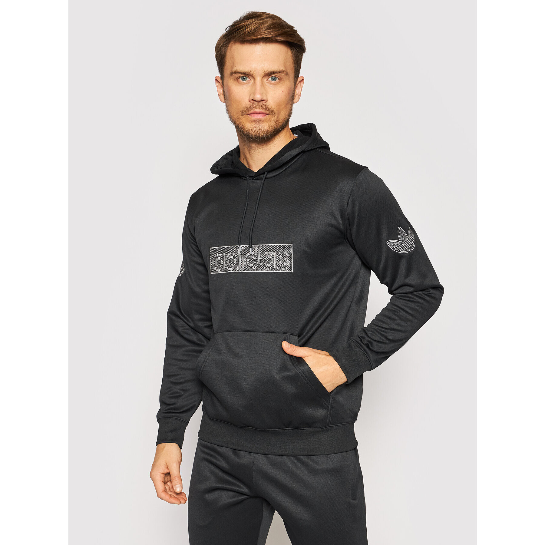 adidas Суитшърт Sprt Logo H06741 Черен Regular Fit - Pepit.bg