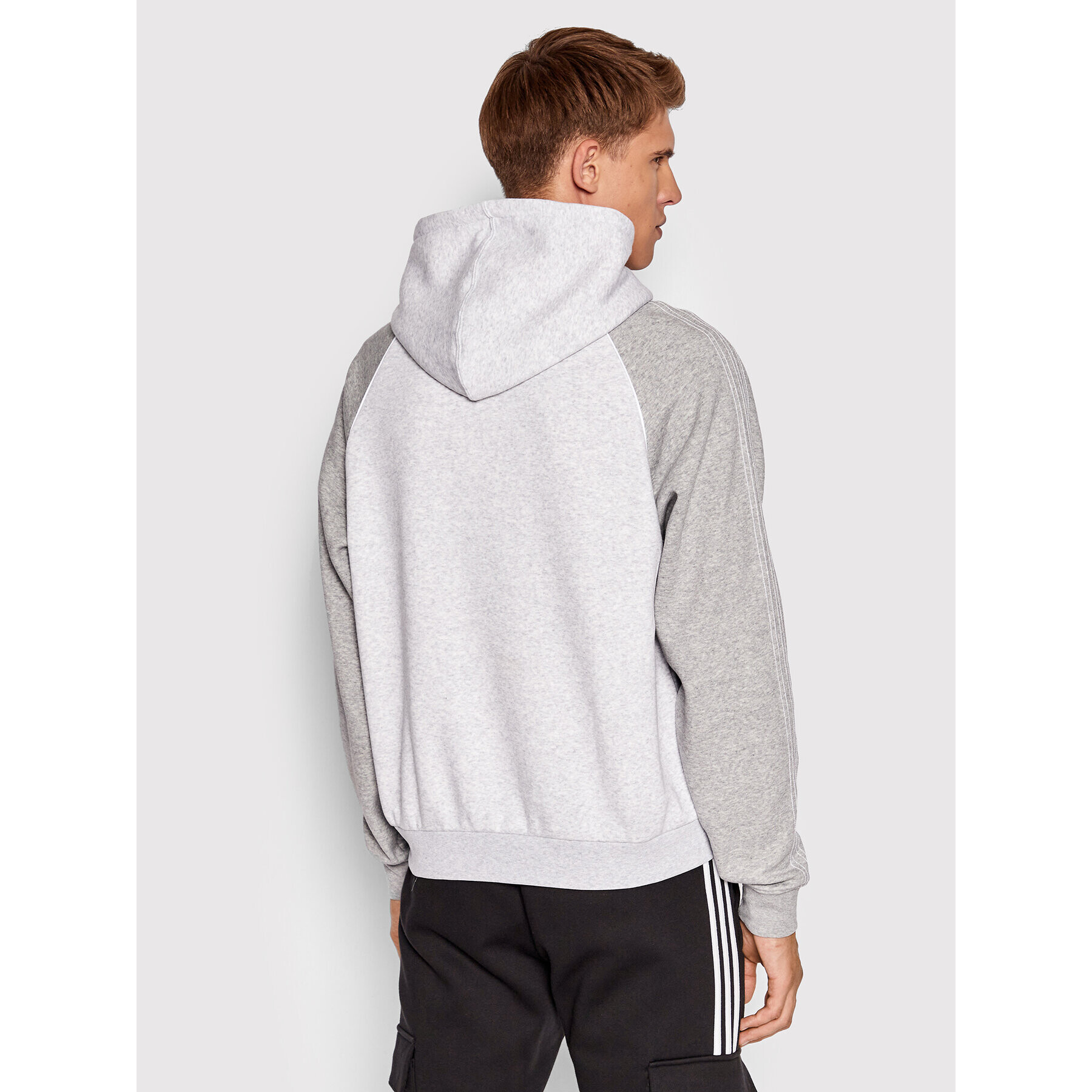 adidas Суитшърт Sst HI3021 Сив Regular Fit - Pepit.bg