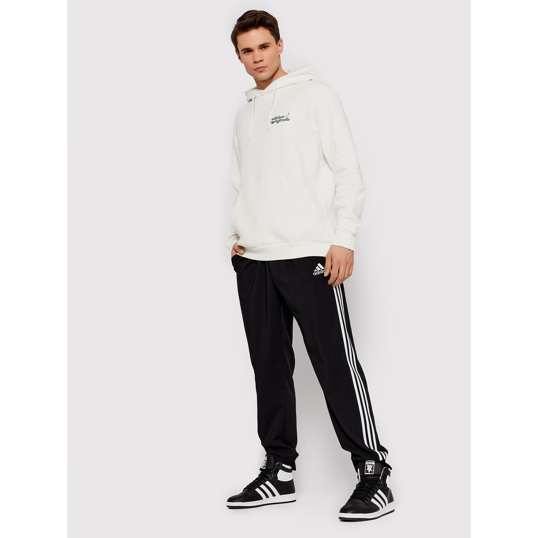 adidas Суитшърт Stoked Alie HC7108 Бял Regular Fit - Pepit.bg
