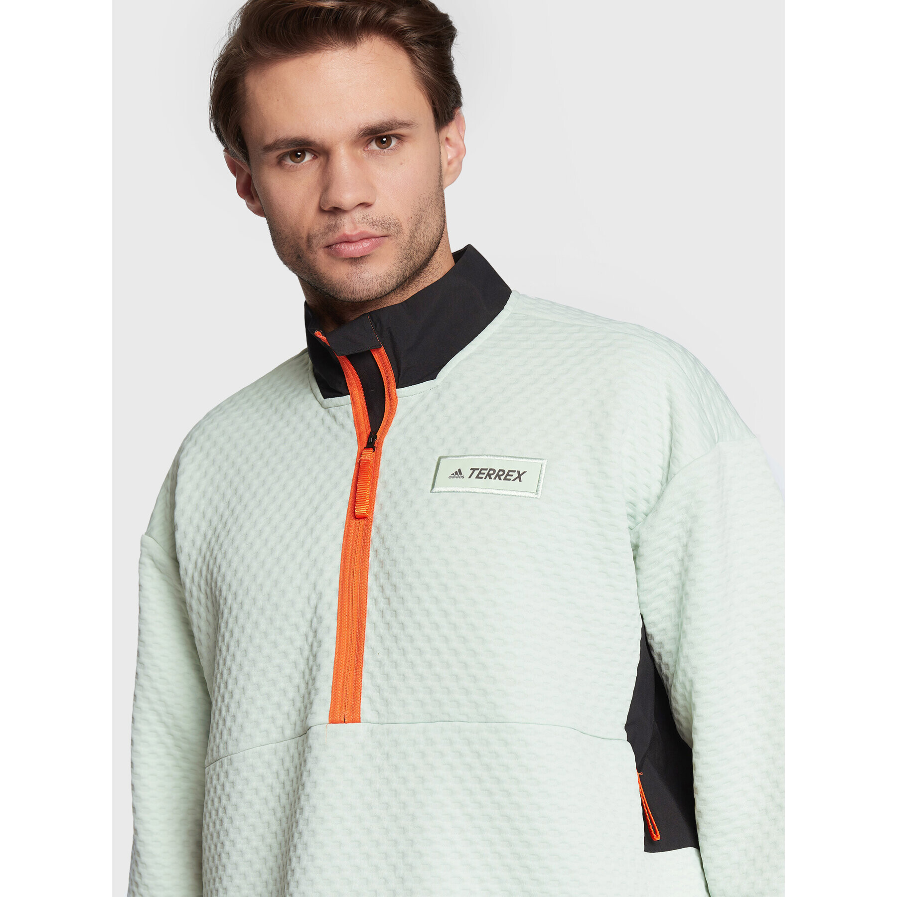 adidas Суитшърт Terrex Hike HH9251 Зелен Regular Fit - Pepit.bg