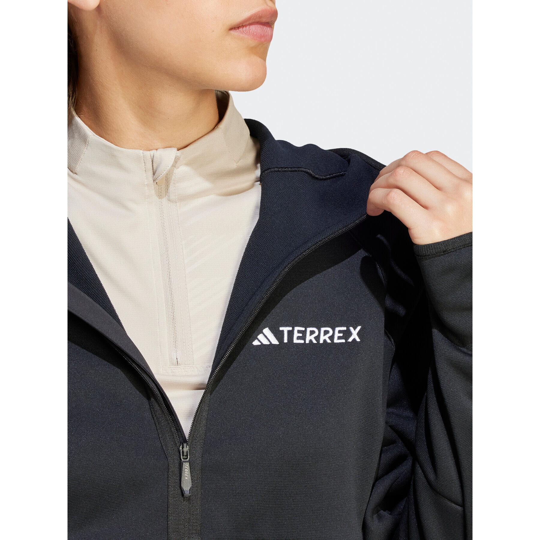 adidas Суитшърт Terrex Xperior IB1843 Жълт Slim Fit - Pepit.bg