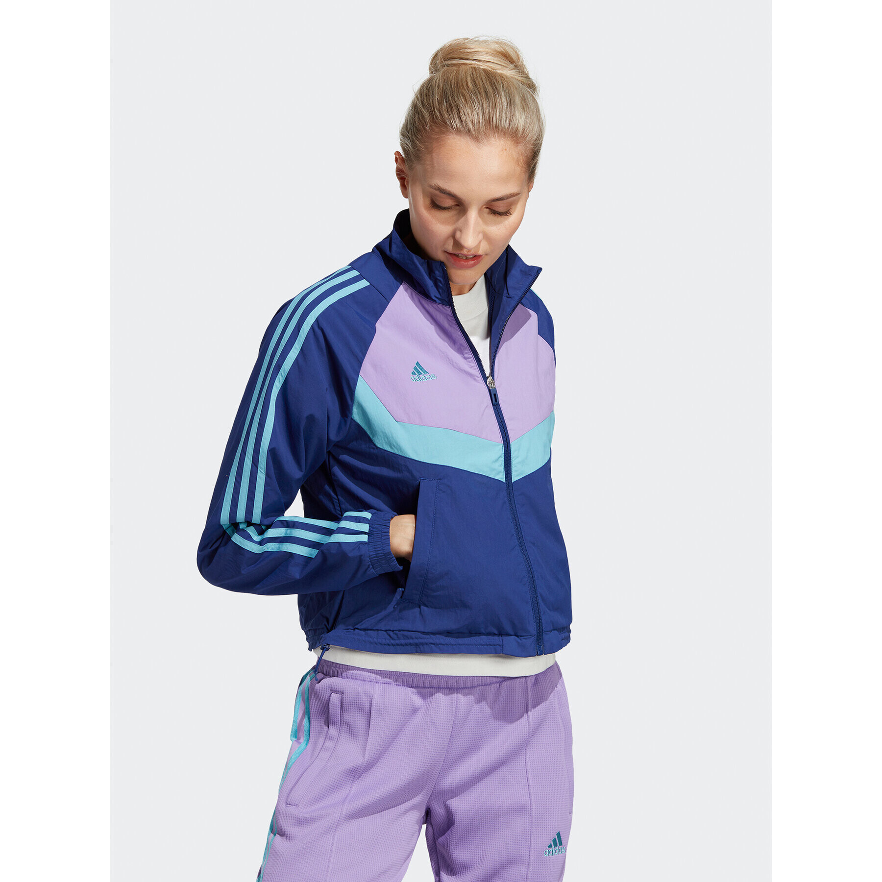 adidas Суитшърт Tiro Woven Track Top HS7482 Син Regular Fit - Pepit.bg
