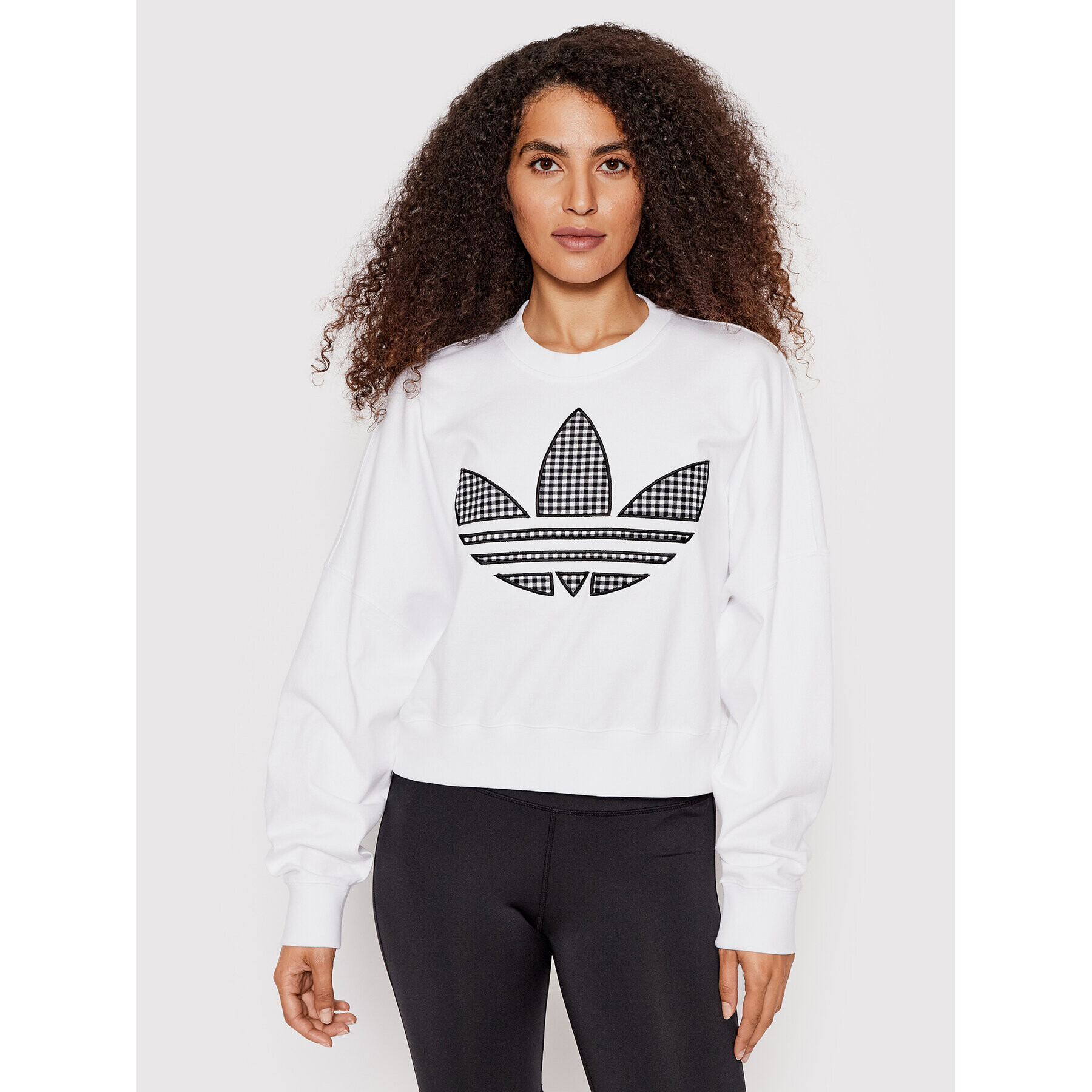 adidas Суитшърт Trefoil Application HB9443 Бял Loose Fit - Pepit.bg