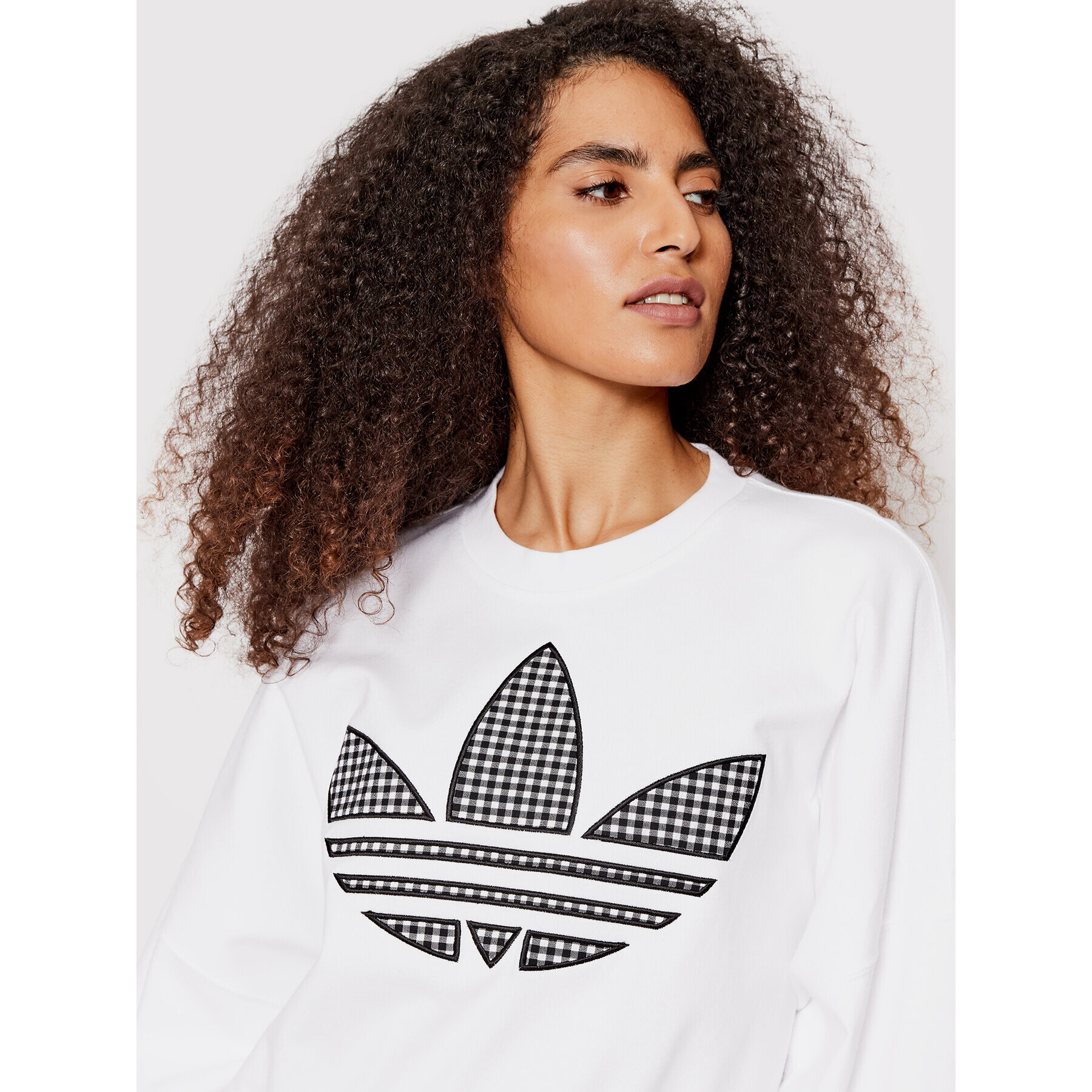 adidas Суитшърт Trefoil Application HB9443 Бял Loose Fit - Pepit.bg