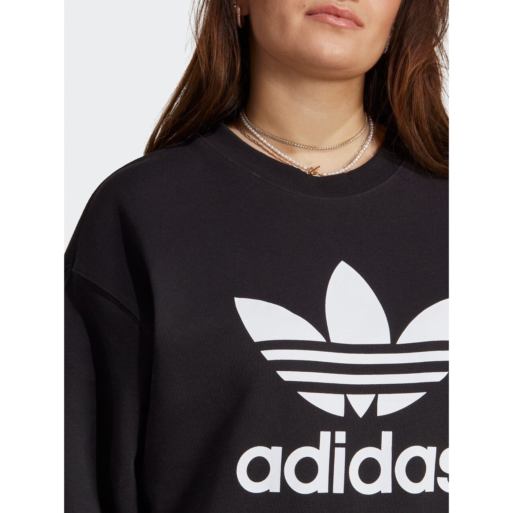 adidas Суитшърт Trefoil Crew IB7431 Черен Regular Fit - Pepit.bg