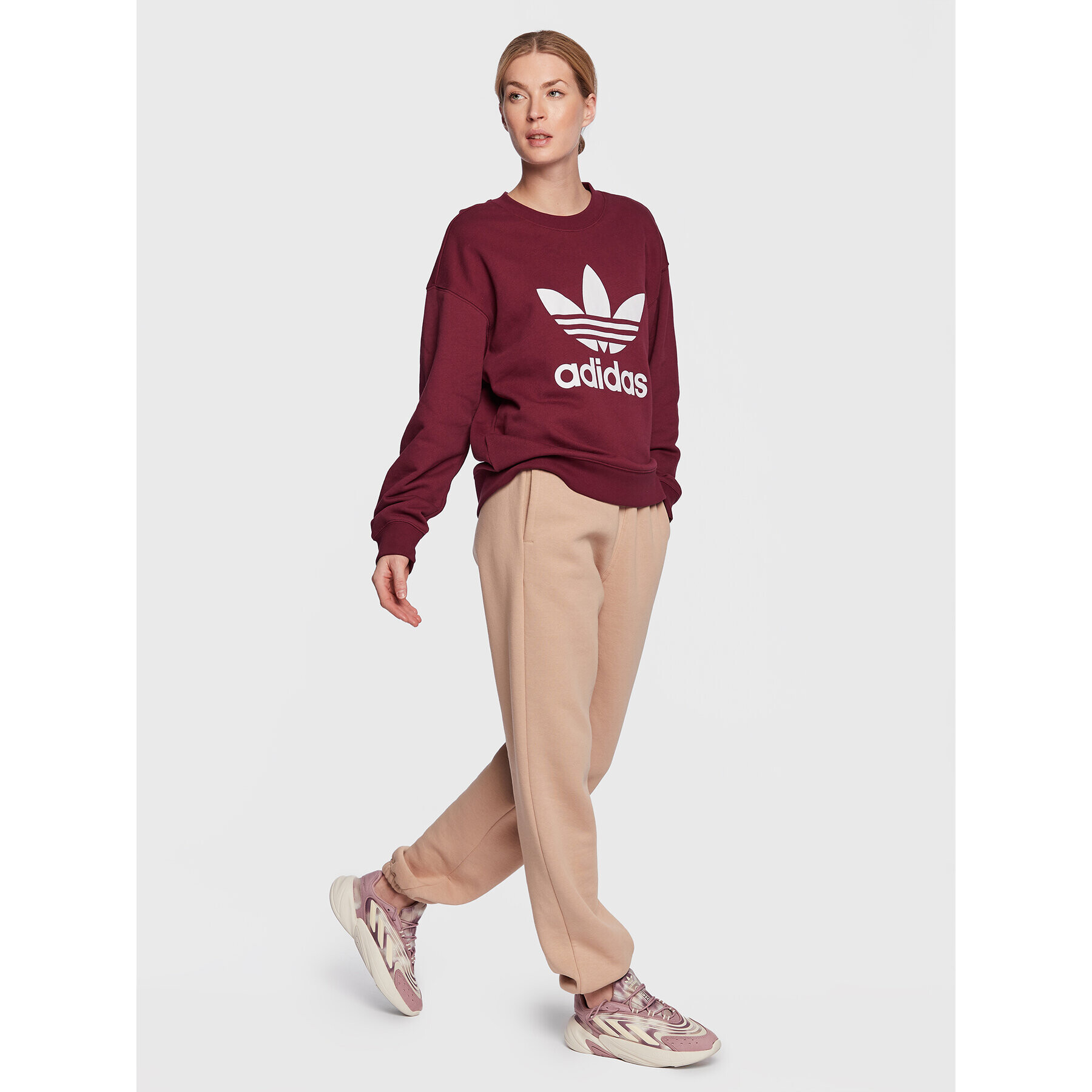 adidas Суитшърт Trefoil Crew Sweatshirt IB7429 Червен Regular Fit - Pepit.bg