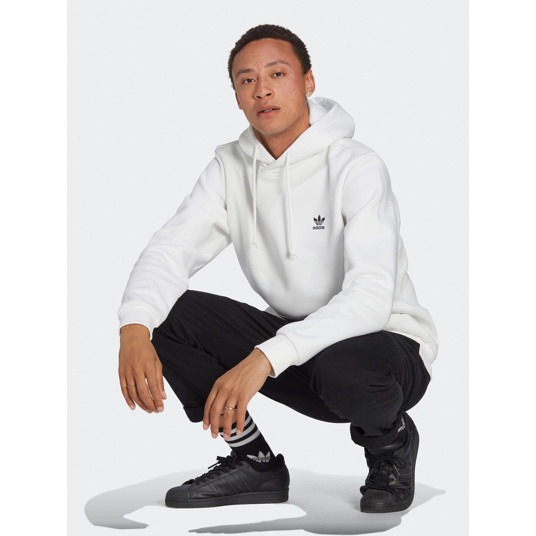 adidas Суитшърт Trefoil Essentials IA4894 Бял Regular Fit - Pepit.bg